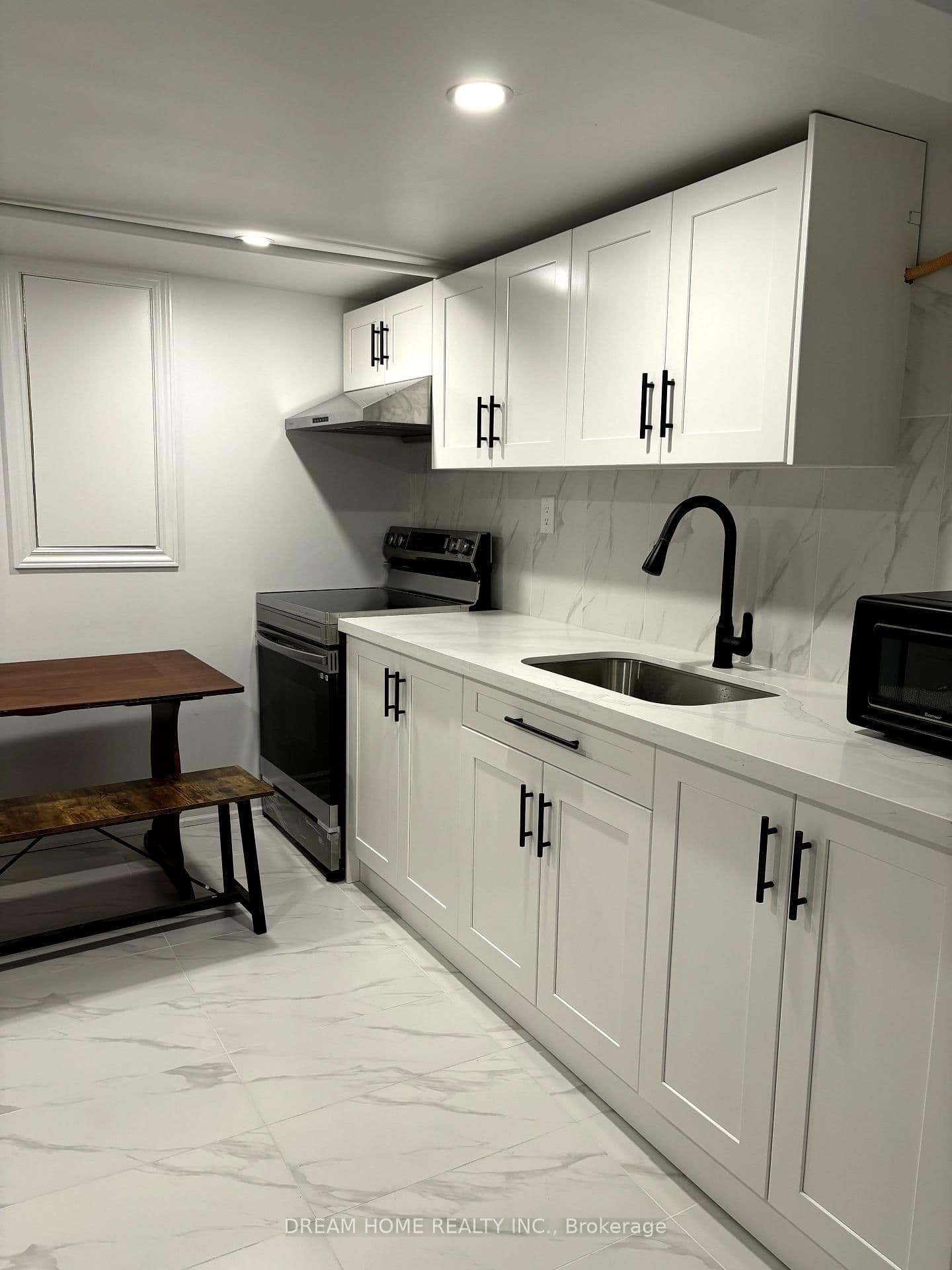 337 Mutual Street W, Unit Bsmt B2 thumbnail 3