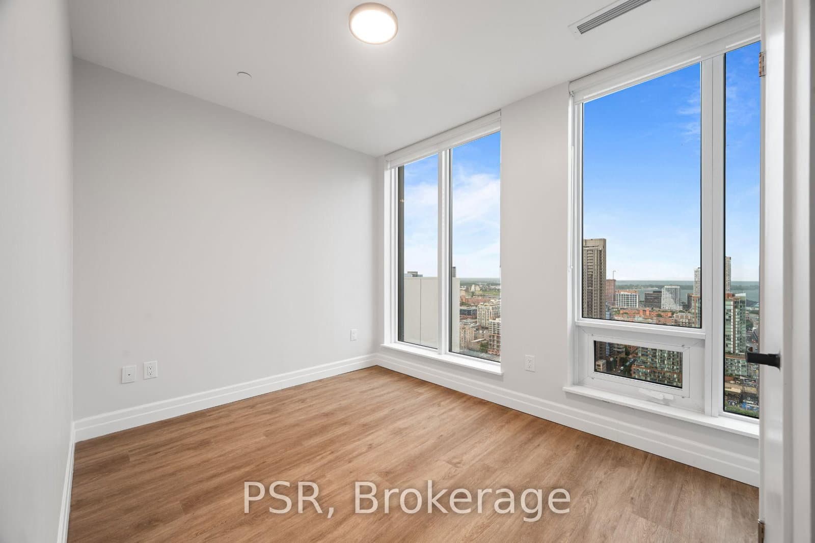 203 Jarvis Street, Unit 3208 thumbnail 12