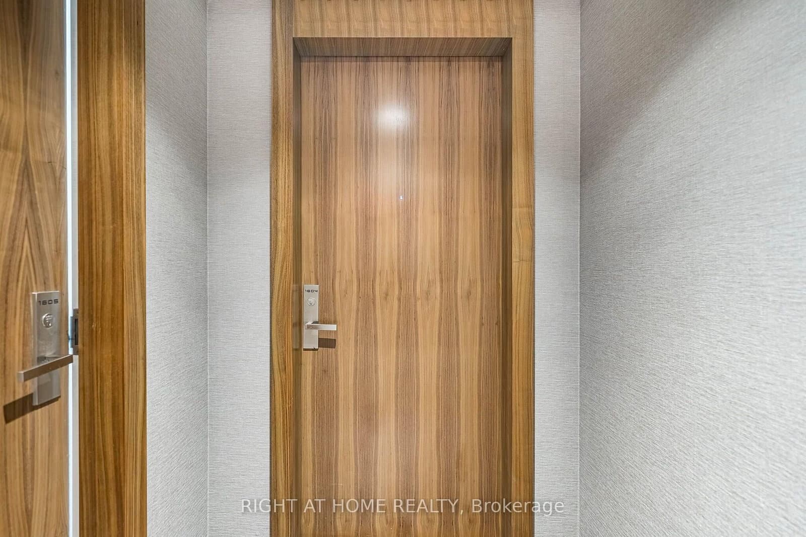 200 Bloor Street W, Unit 1604 thumbnail 7