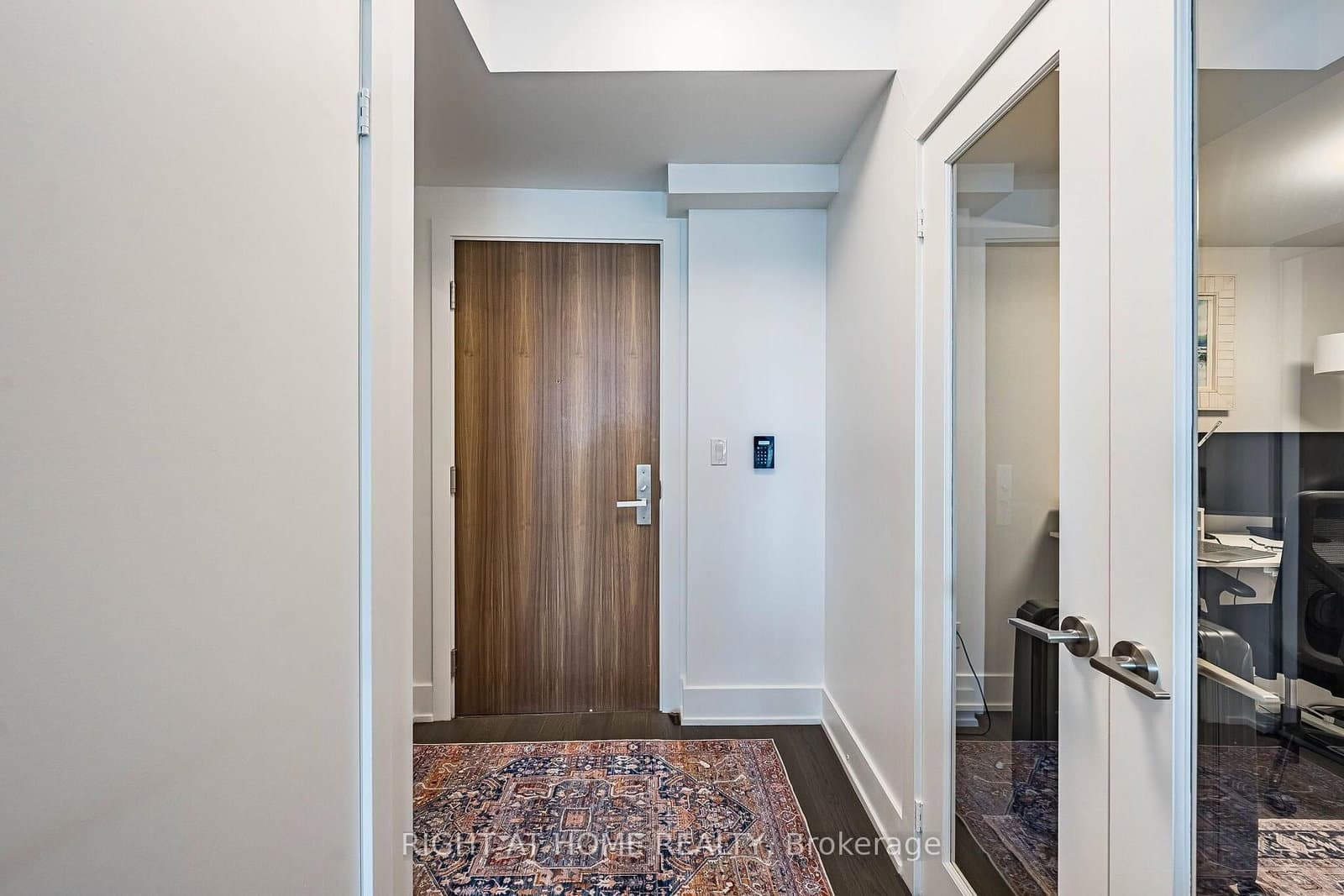200 Bloor Street W, Unit 1604 thumbnail 8