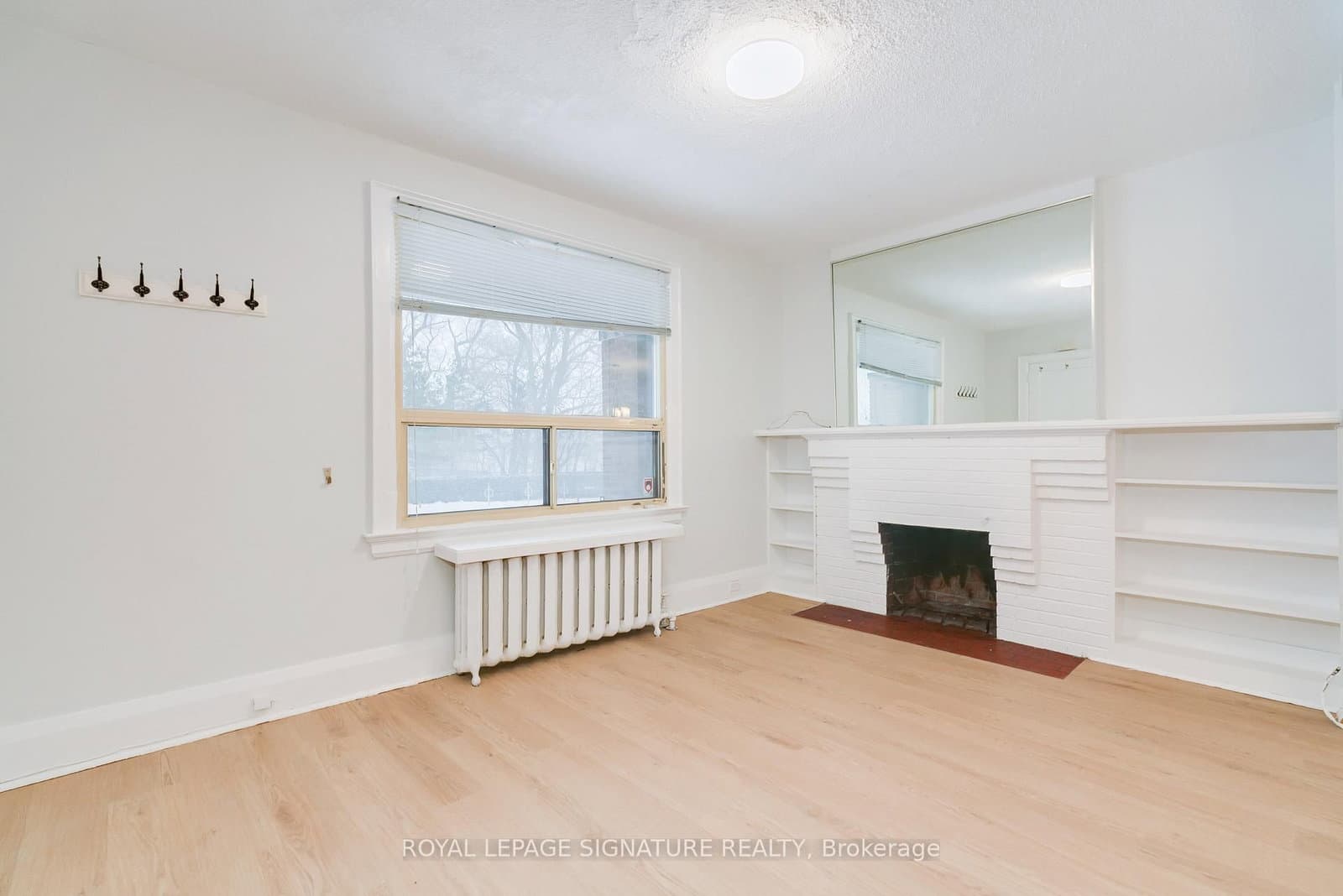 27 Hillsboro Avenue, Unit Unit 2 thumbnail 10