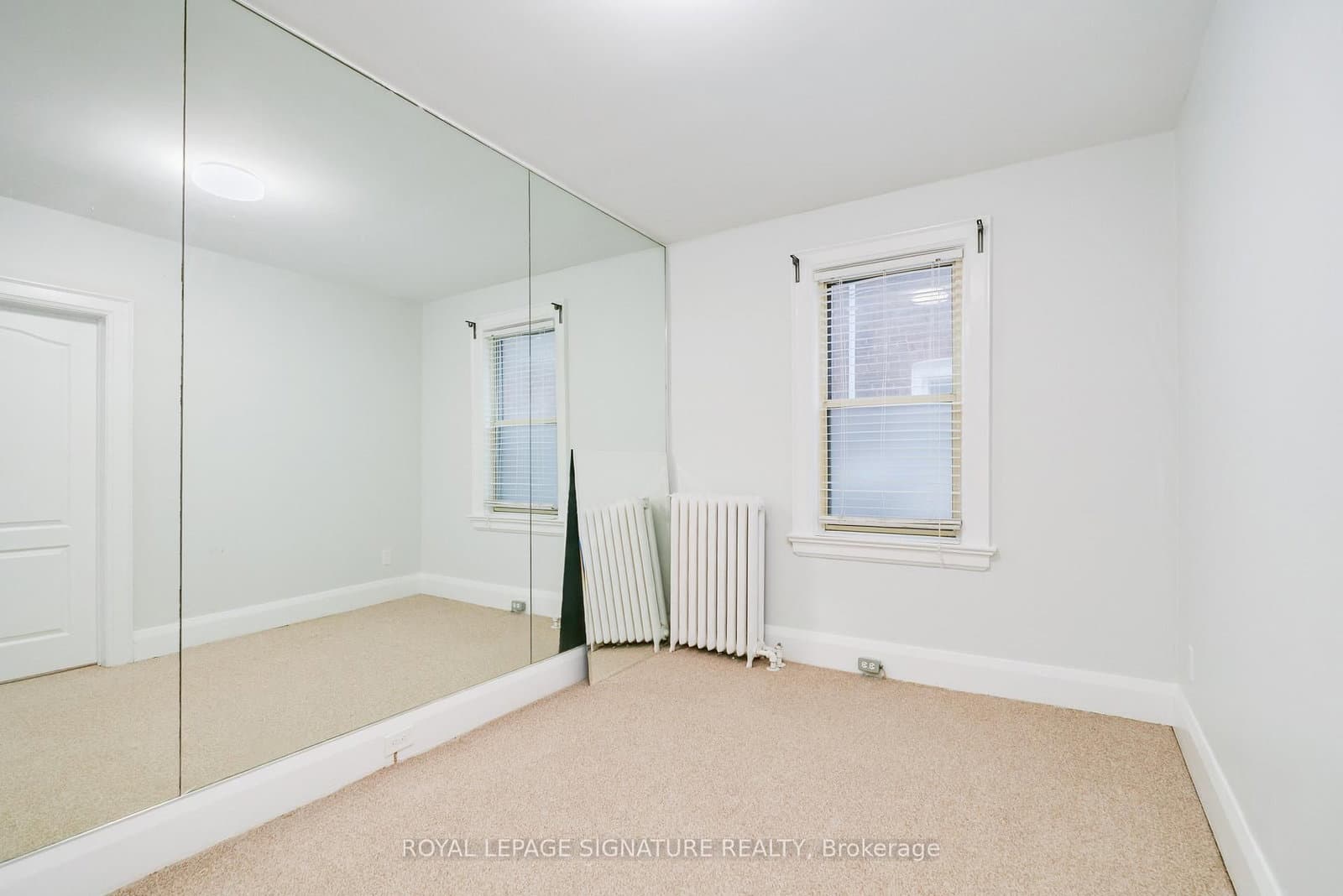 27 Hillsboro Avenue, Unit Unit 2 thumbnail 9