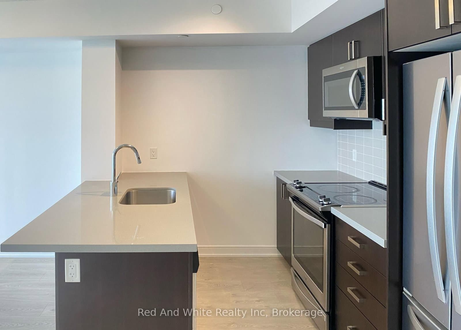 50 Wellesley Street E, Unit 3207 thumbnail 13