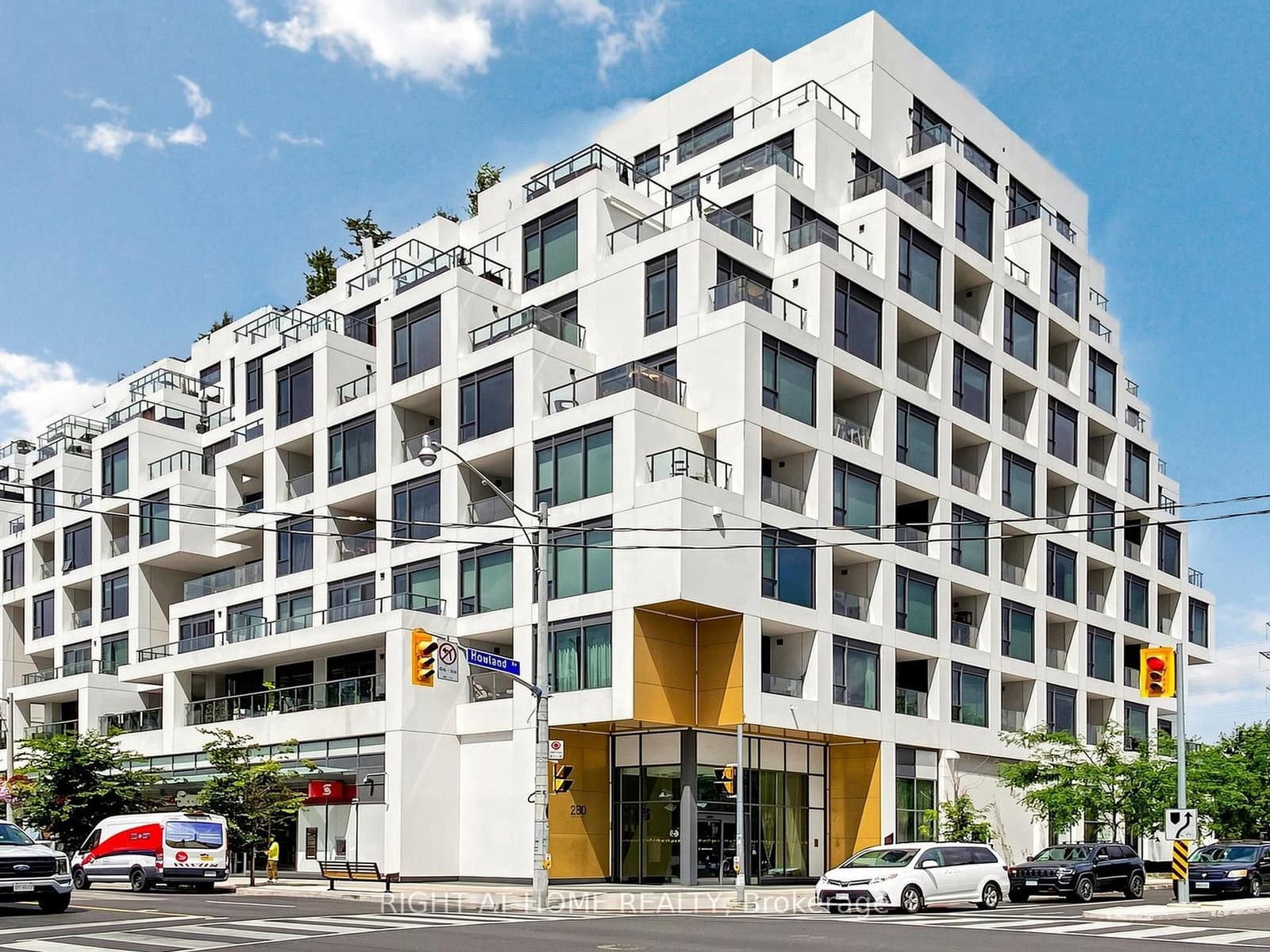 #615 - 280 Howland Avenue