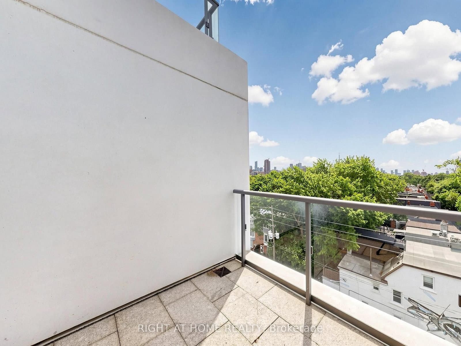 280 Howland Avenue, Unit 615 thumbnail 24