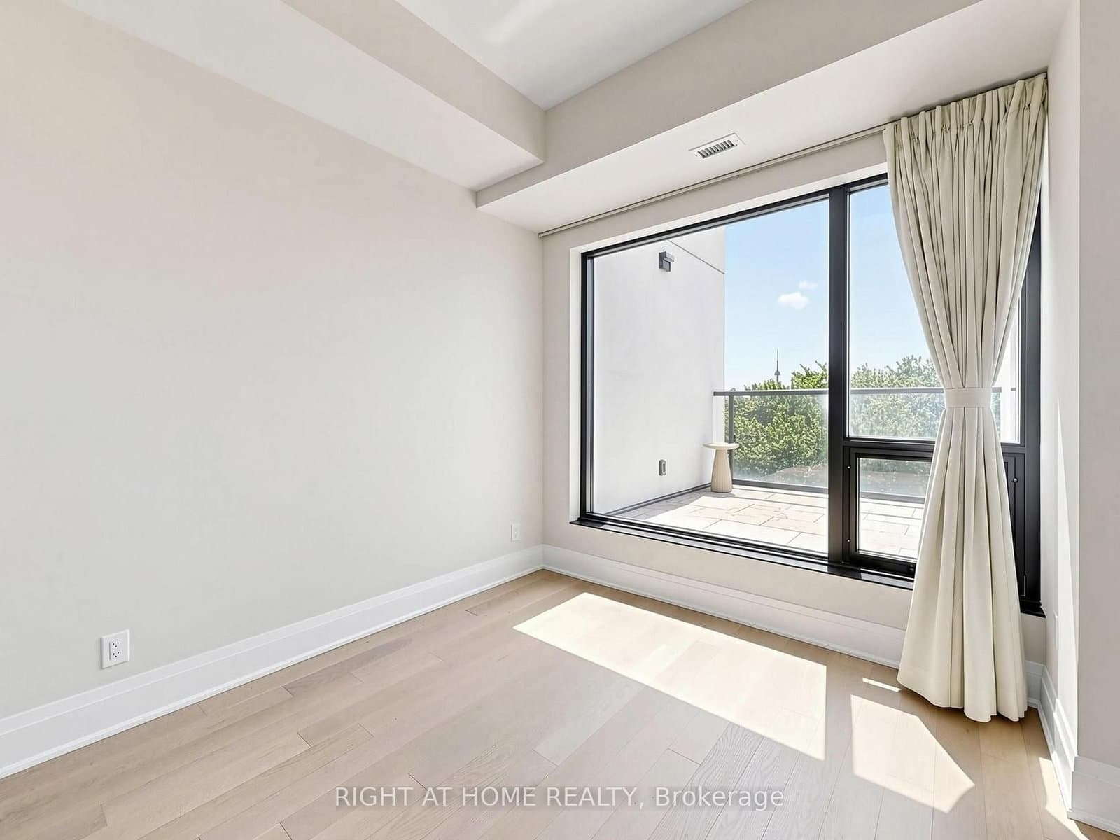 280 Howland Avenue, Unit 615 thumbnail 31