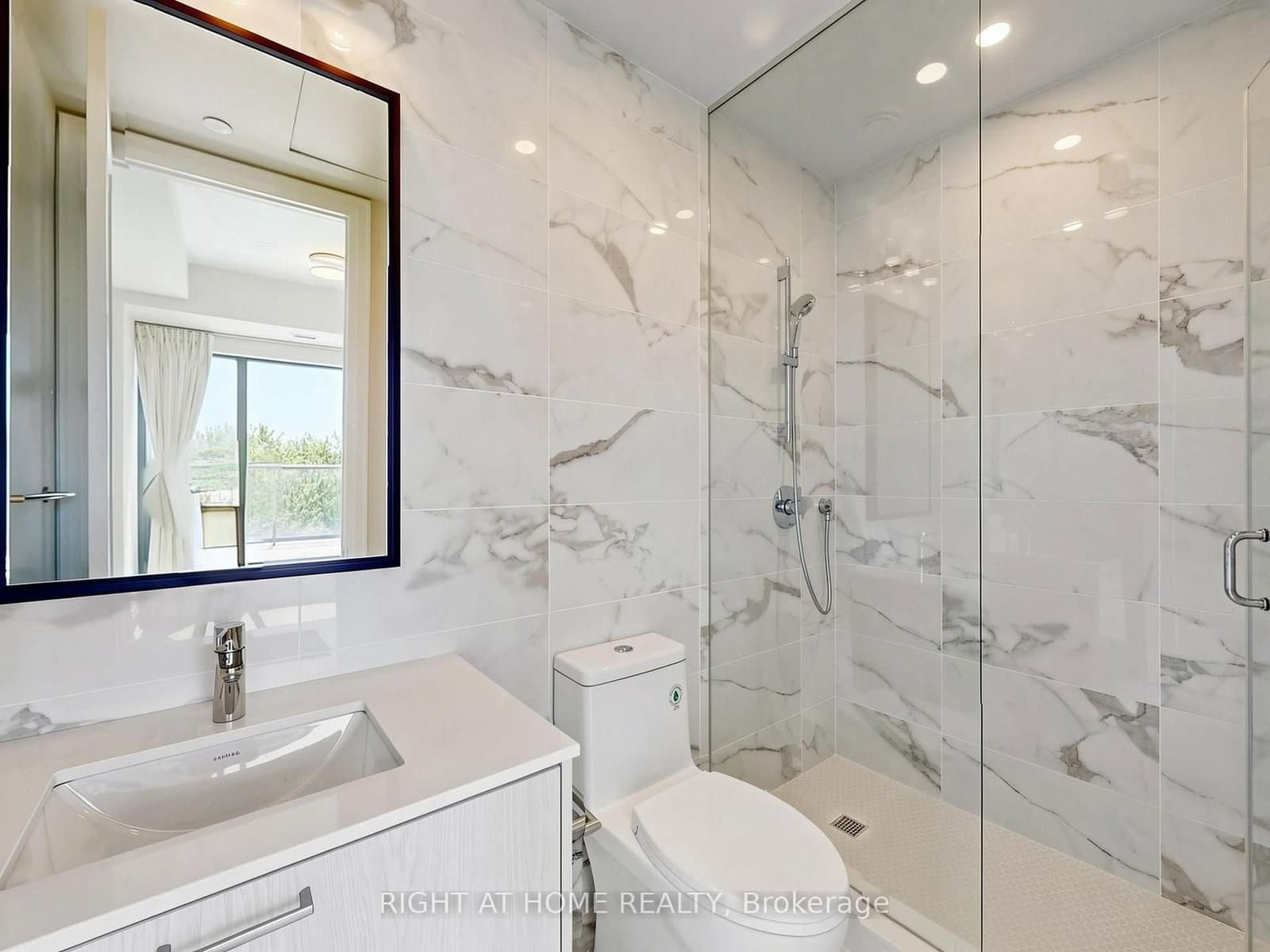 280 Howland Avenue, Unit 615 thumbnail 35