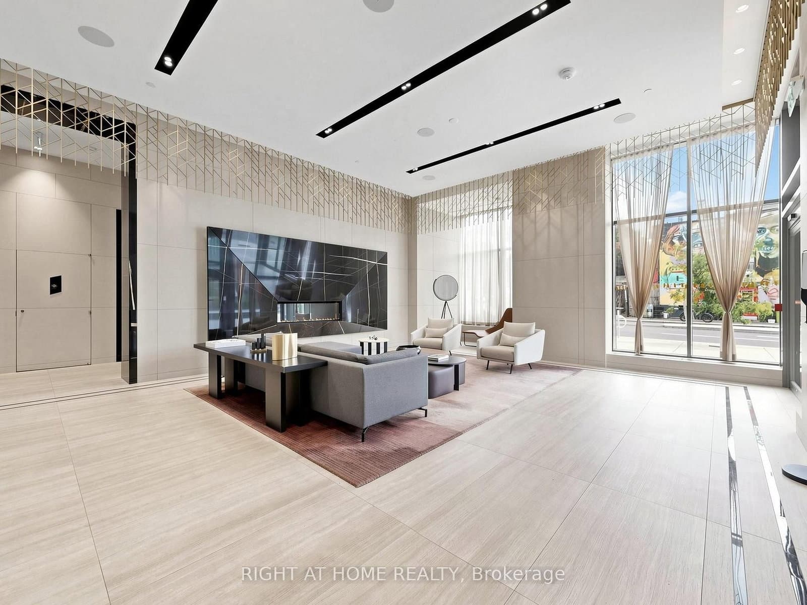 280 Howland Avenue, Unit 615 thumbnail 4