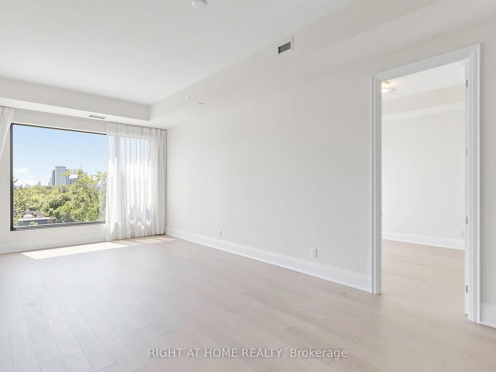 280 Howland Avenue, Unit 615 thumbnail 9