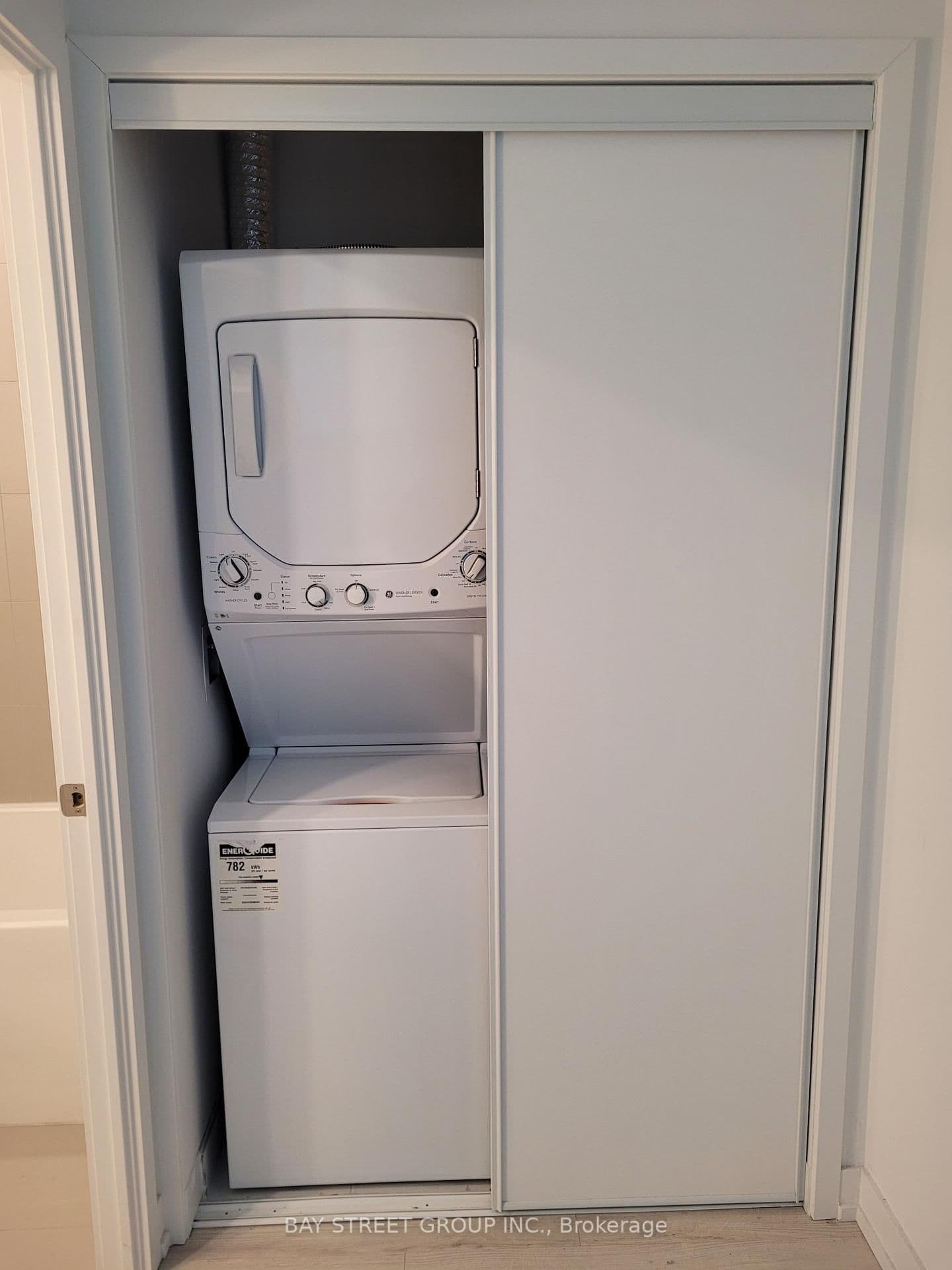 33 Helendale Avenue, Unit 2108 thumbnail 6