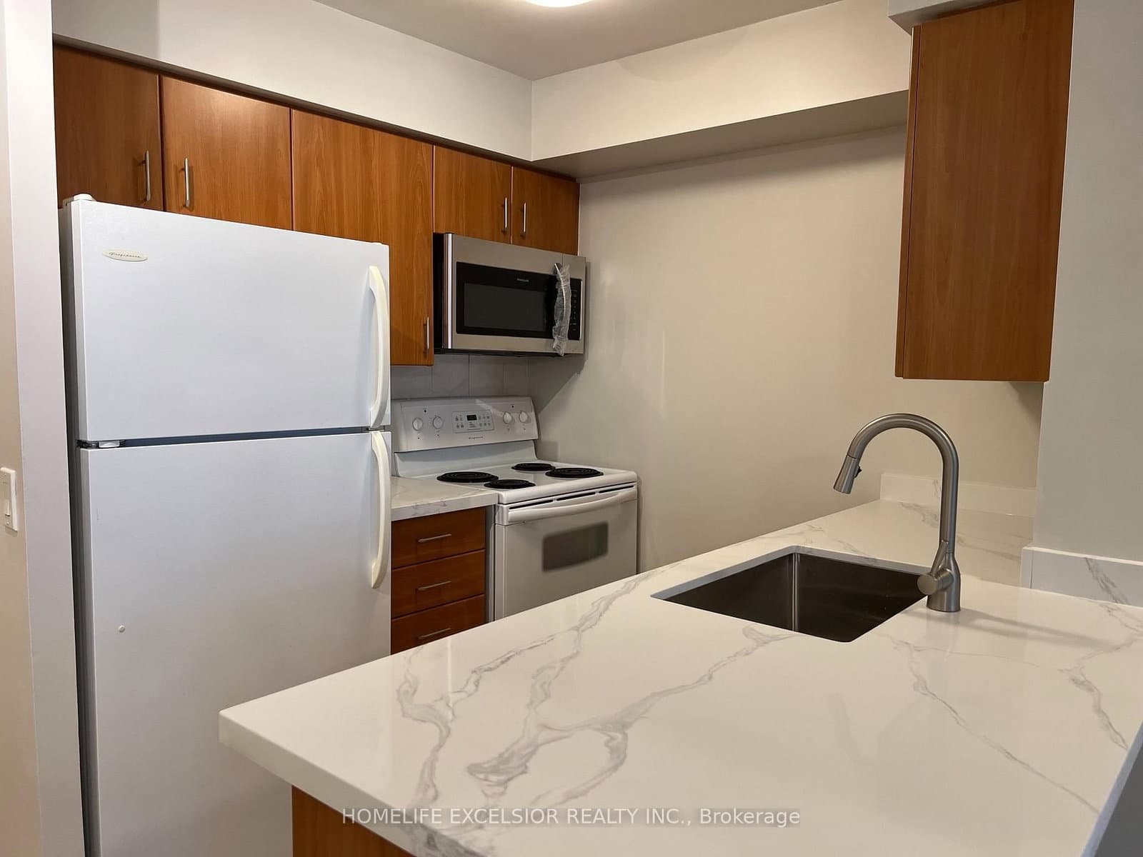 4968 Yonge Street, Unit 1015 thumbnail 6