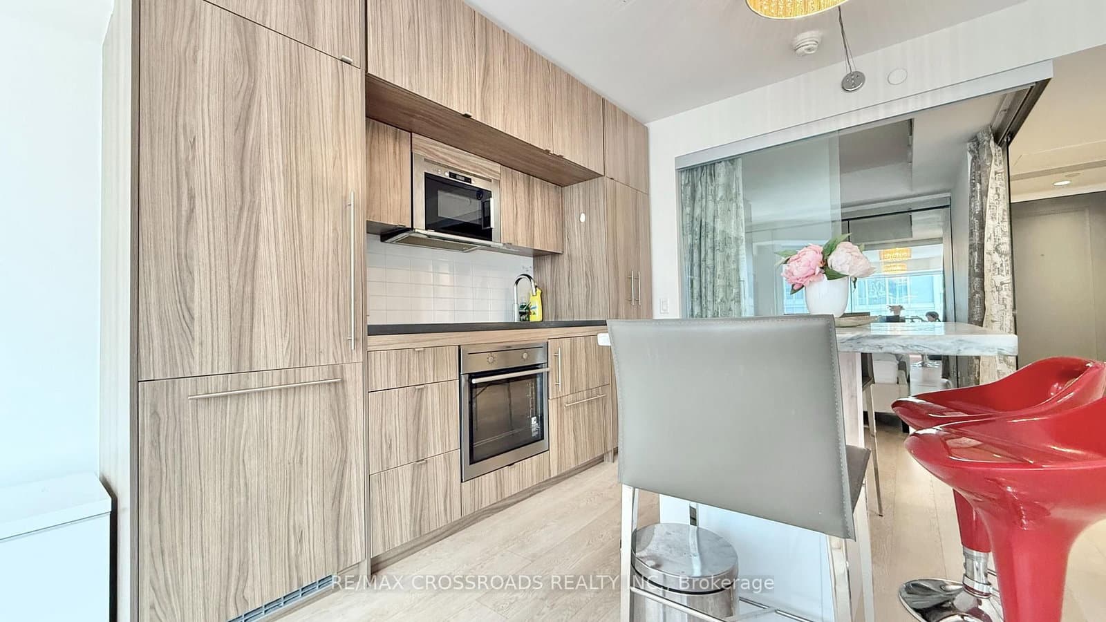 155 Yorkville Avenue, Unit 2108 thumbnail 7