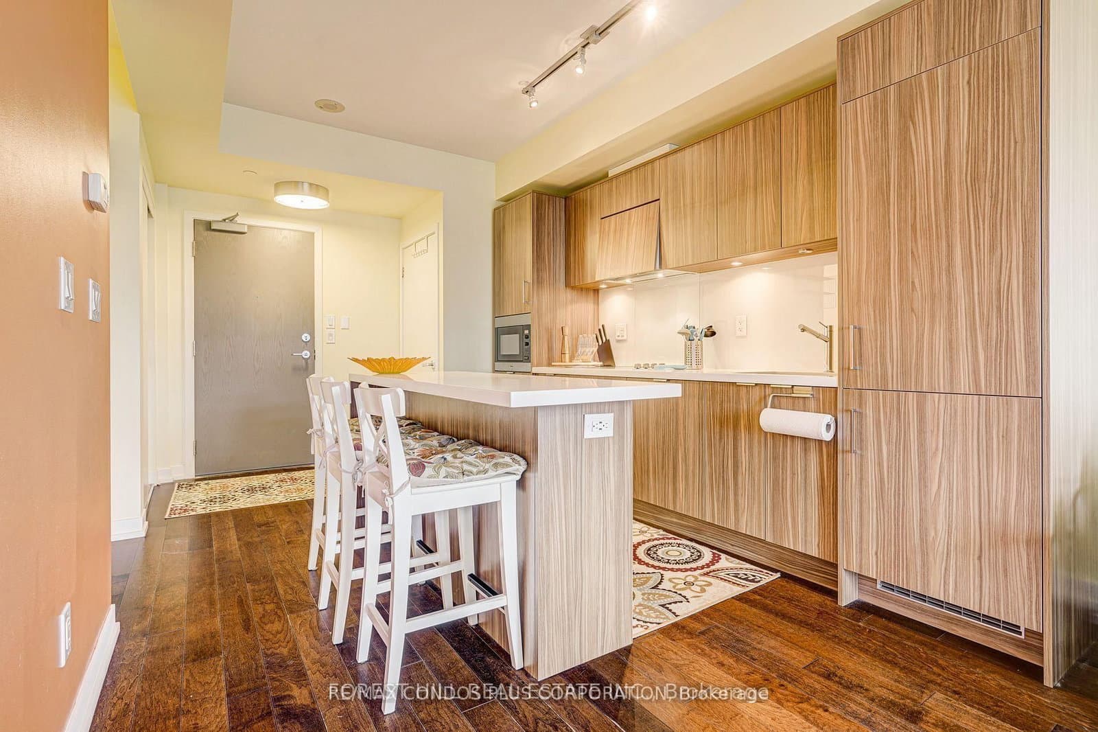 21 Widmer Street, Unit 2912 thumbnail 4