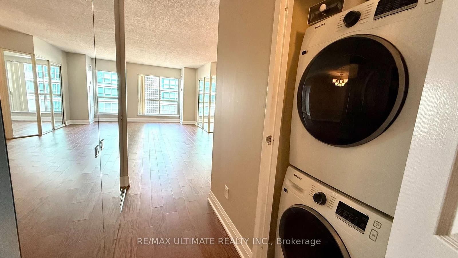 25 The Esplanade, Unit 913 thumbnail 13
