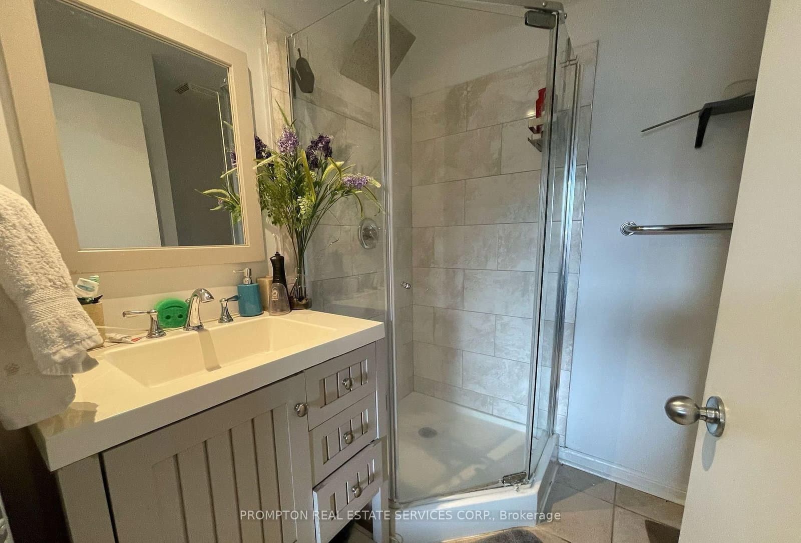 550 Front Street W, Unit 419 thumbnail 7