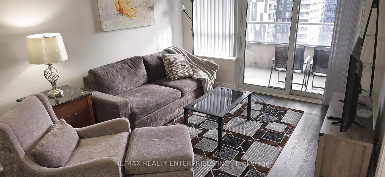 250 Wellington Street W, Unit 1435 thumbnail 10