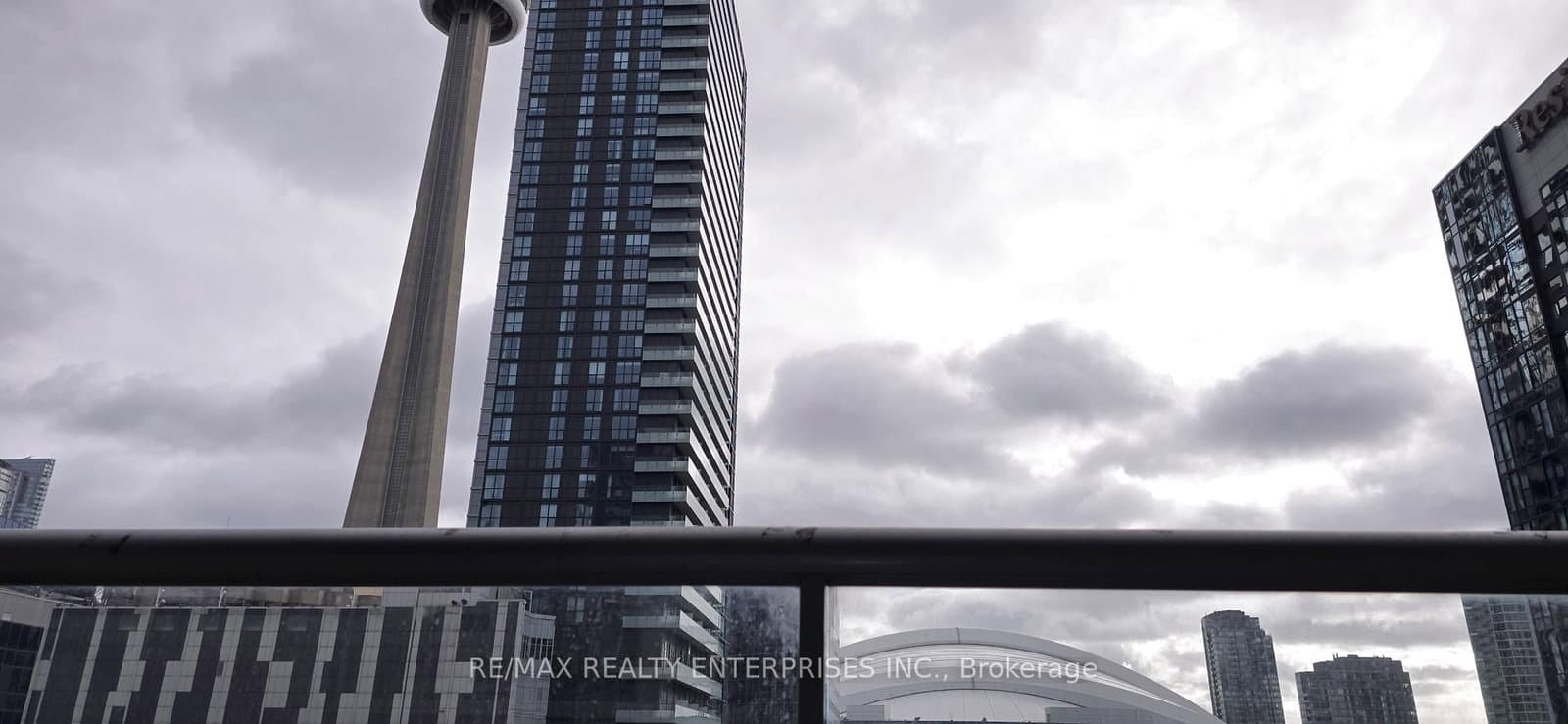 250 Wellington Street W, Unit 1435 thumbnail 19
