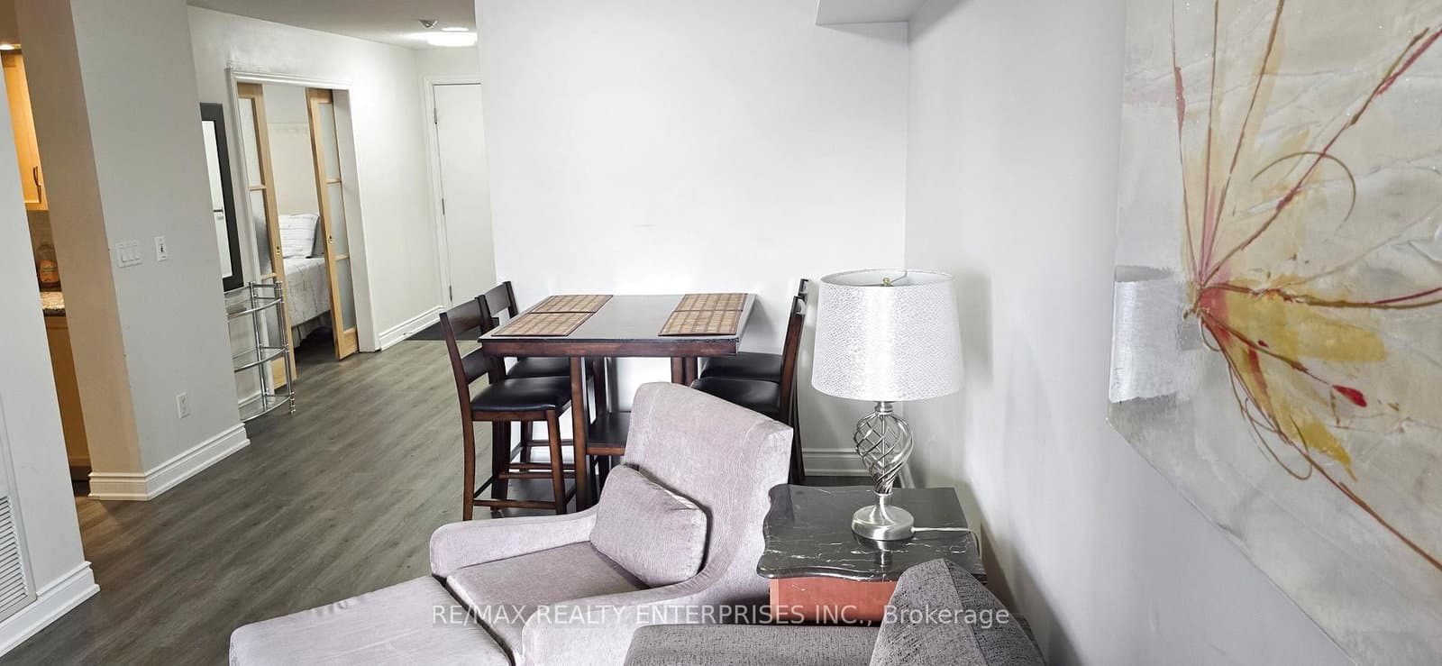 250 Wellington Street W, Unit 1435 thumbnail 25