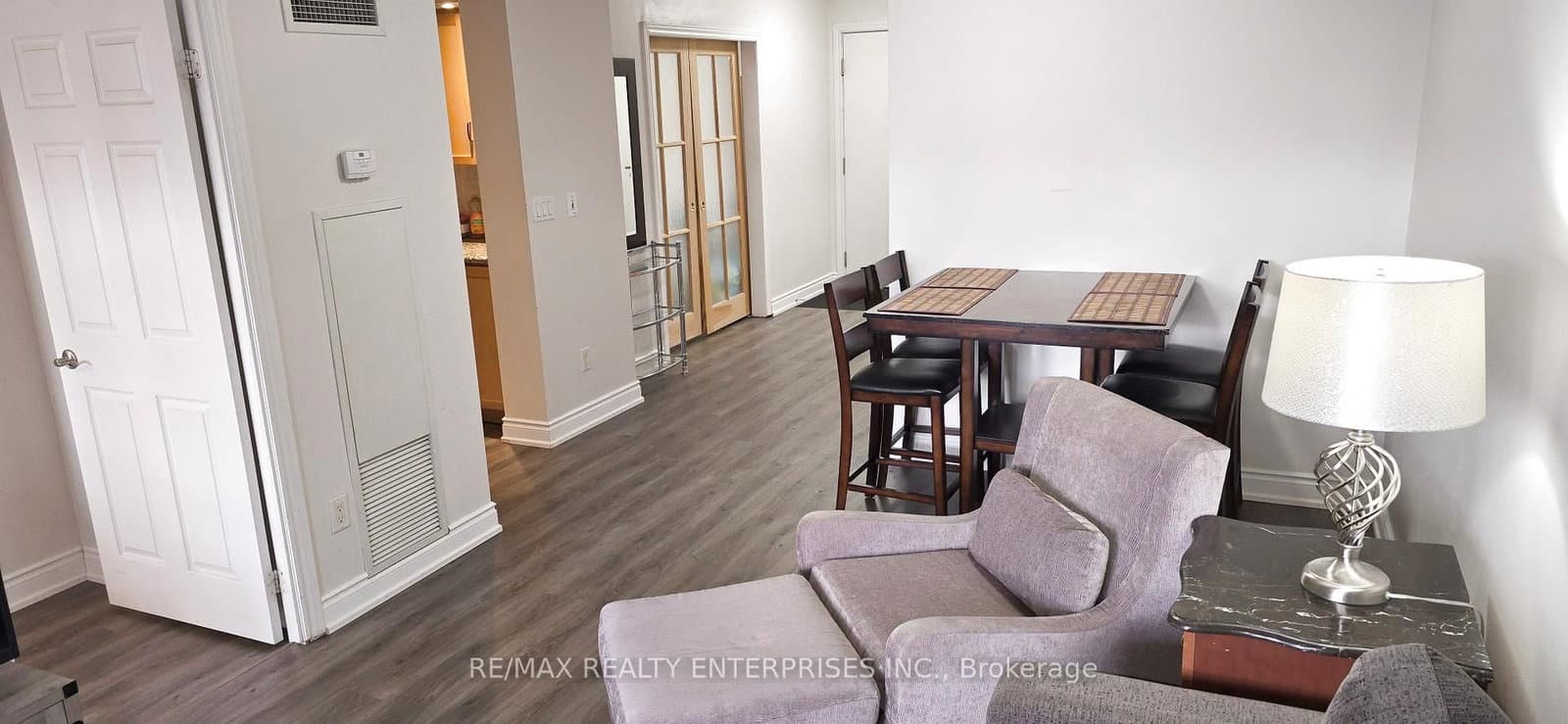 250 Wellington Street W, Unit 1435 thumbnail 26