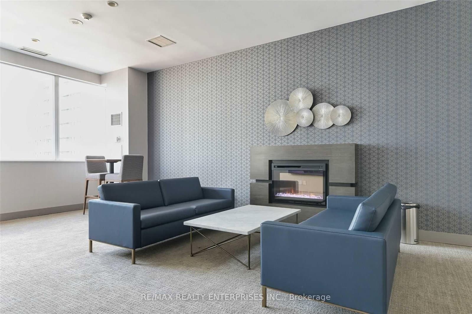 250 Wellington Street W, Unit 1435 thumbnail 34