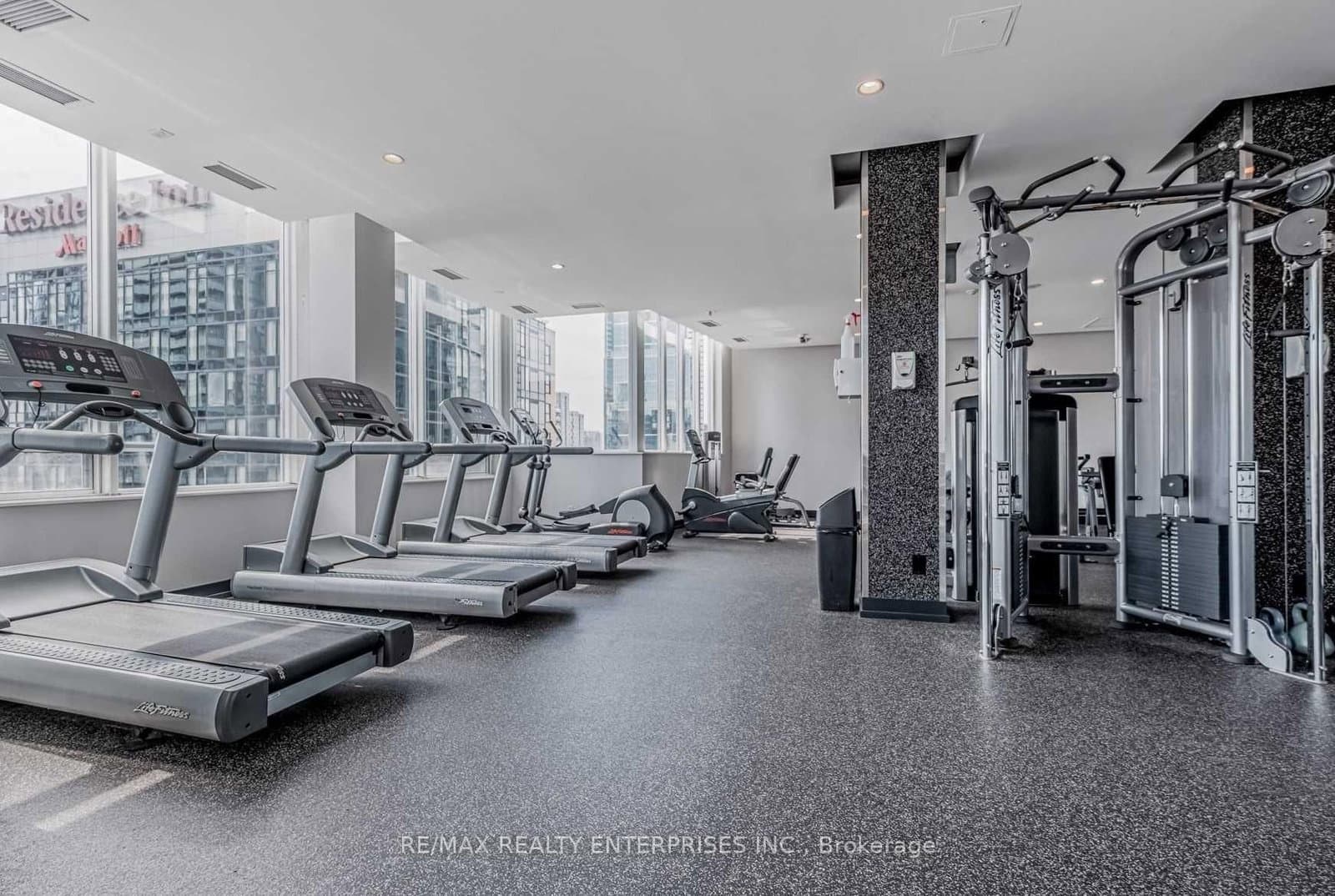 250 Wellington Street W, Unit 1435 thumbnail 42