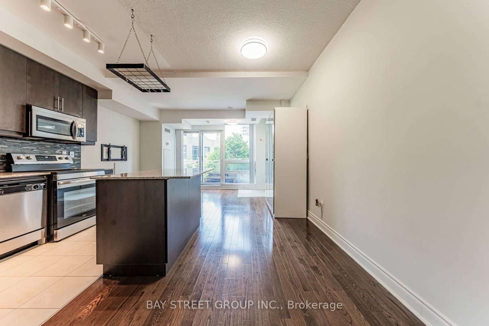 31 Olive Avenue, Unit 221 thumbnail 27