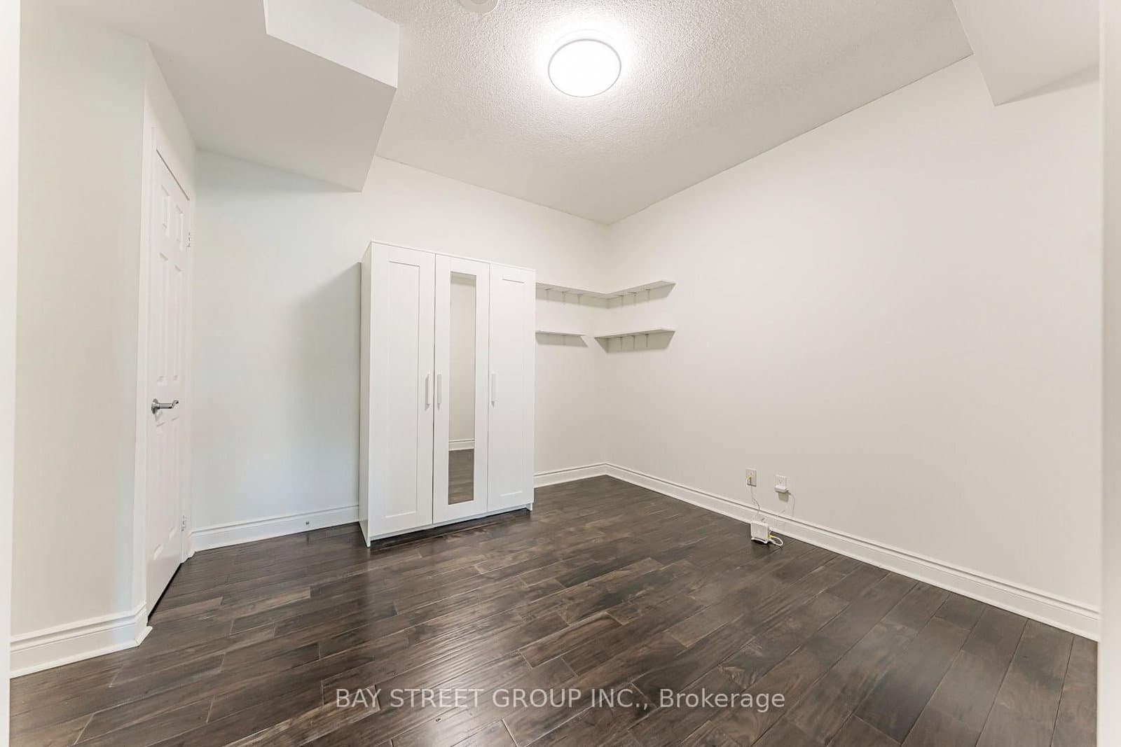 31 Olive Avenue, Unit 221 thumbnail 28