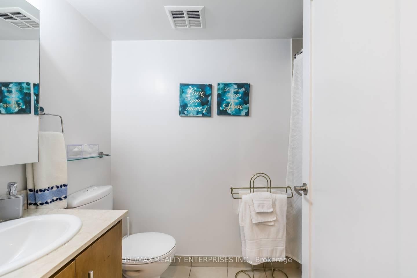 20 Blue Jays Way, Unit 1109 thumbnail 16