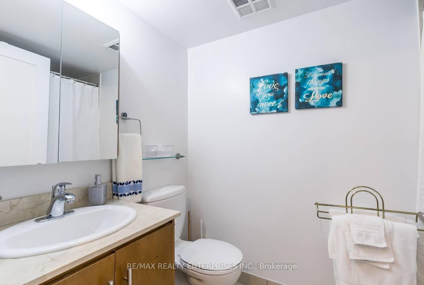 20 Blue Jays Way, Unit 1109 thumbnail 18