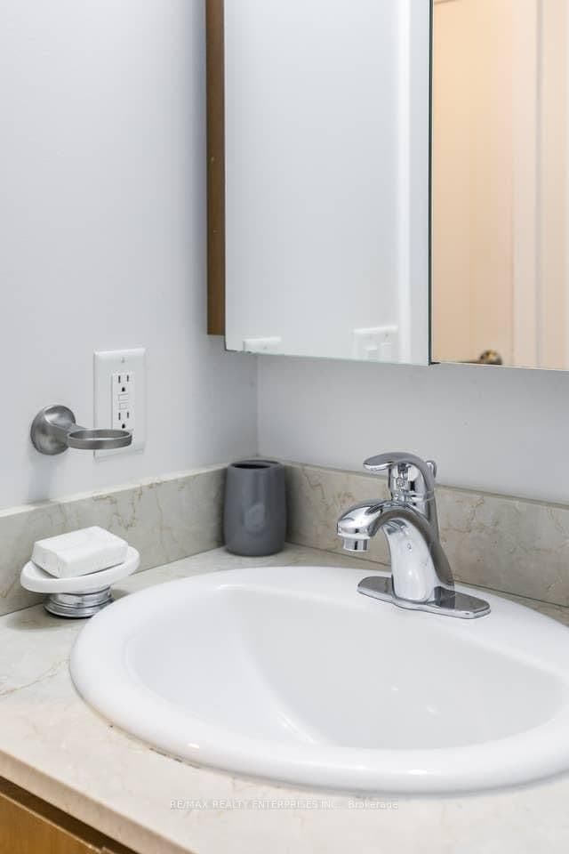20 Blue Jays Way, Unit 1109 thumbnail 19