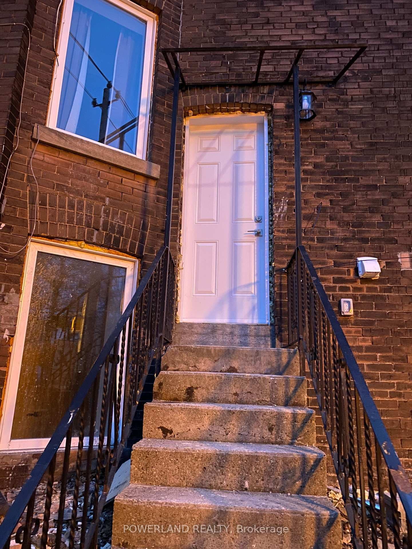 2 St Annes Road, Unit Bsmt - Image 1