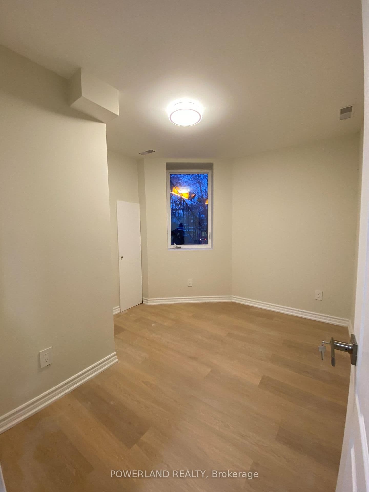 2 St Annes Road, Unit Bsmt thumbnail 7