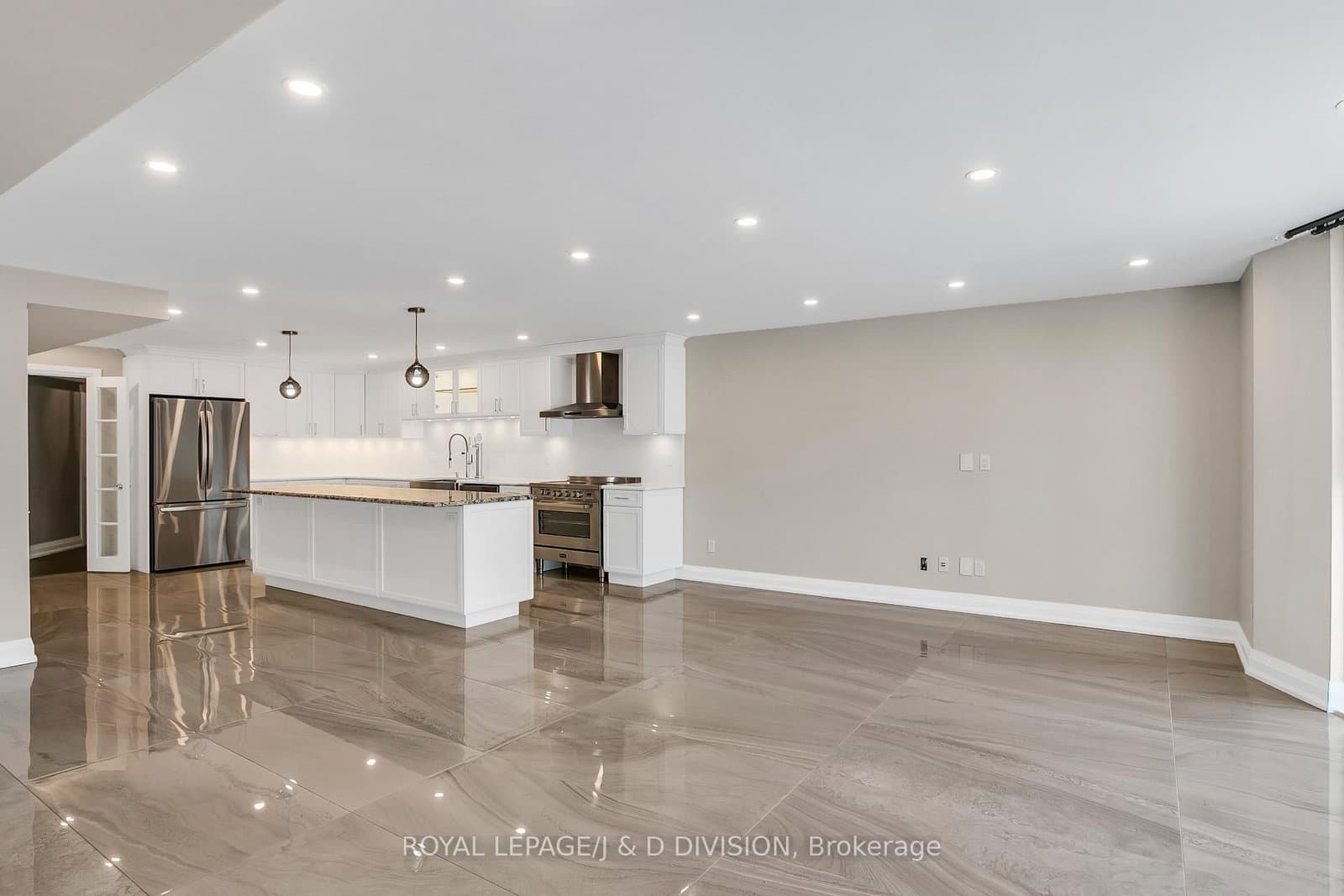 25 George Street, Unit 405 thumbnail 14