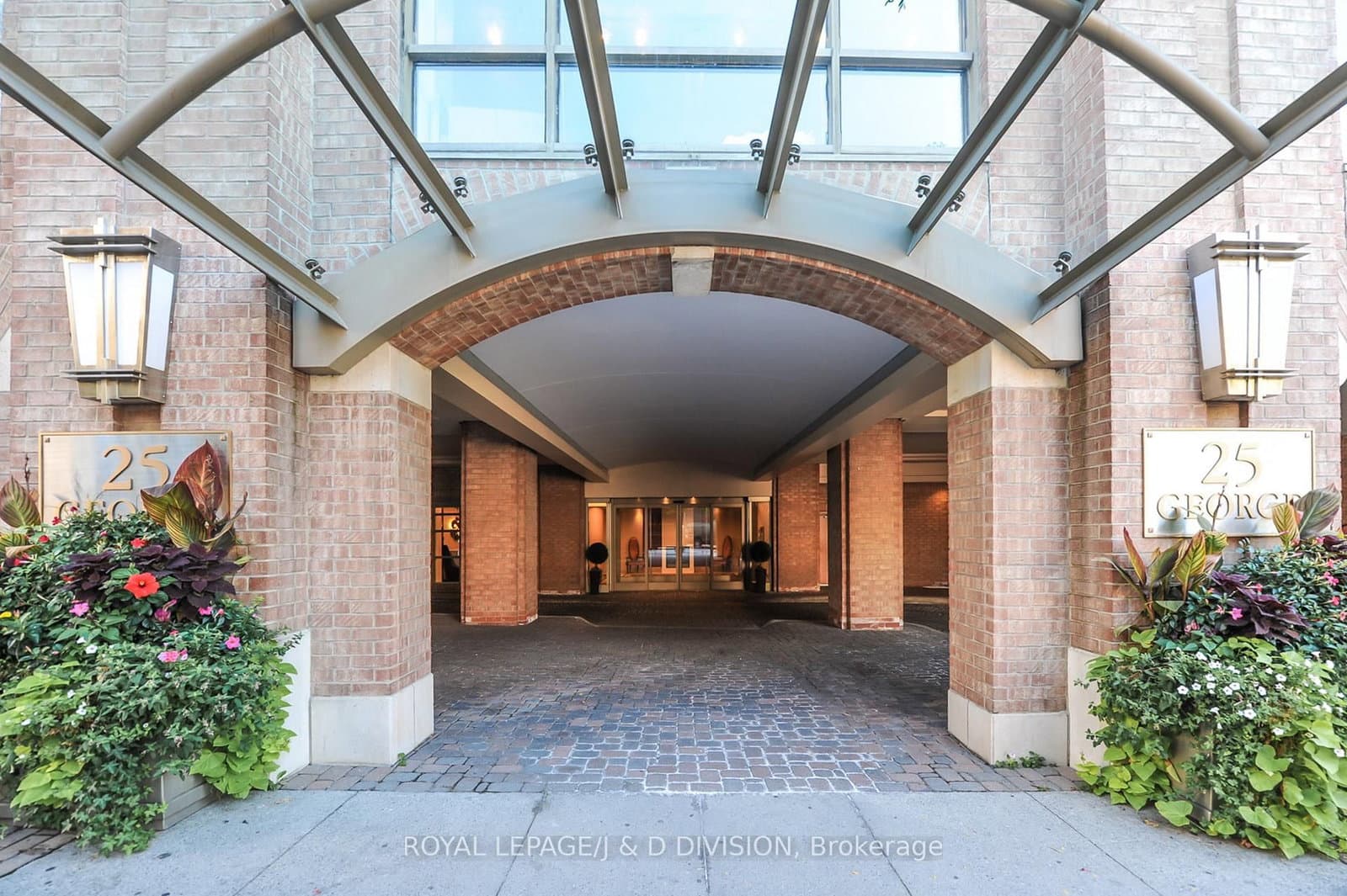 25 George Street, Unit 405 thumbnail 2
