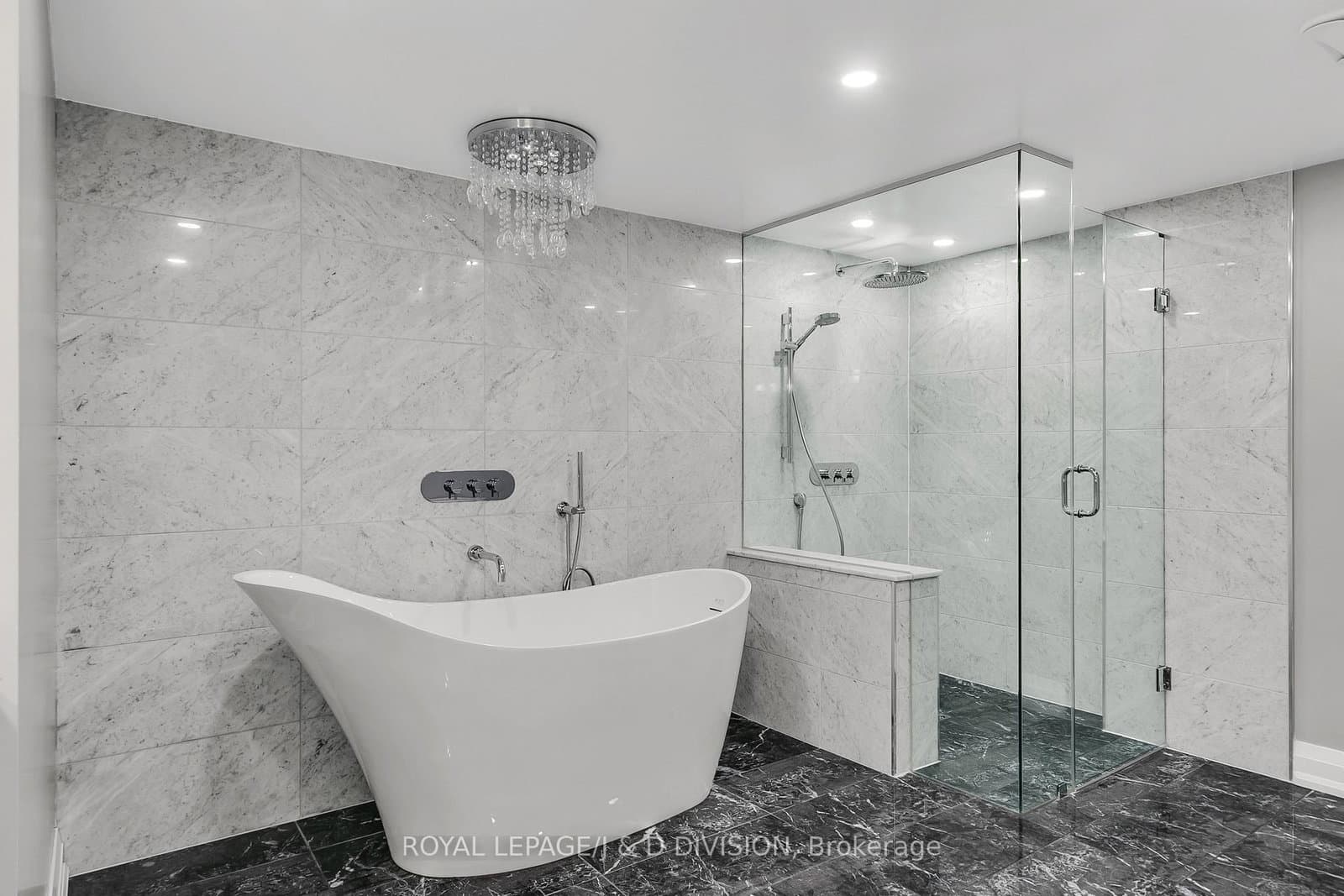 25 George Street, Unit 405 thumbnail 24