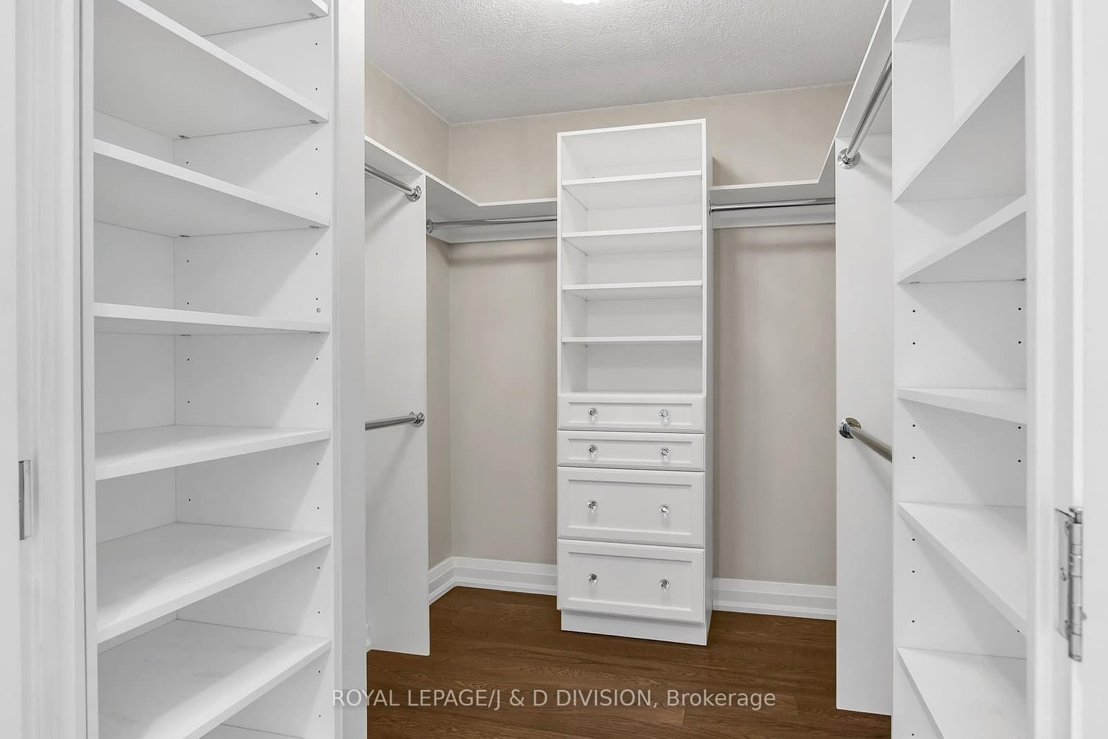 25 George Street, Unit 405 thumbnail 26