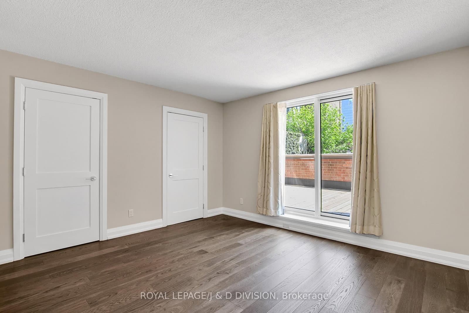 25 George Street, Unit 405 thumbnail 29