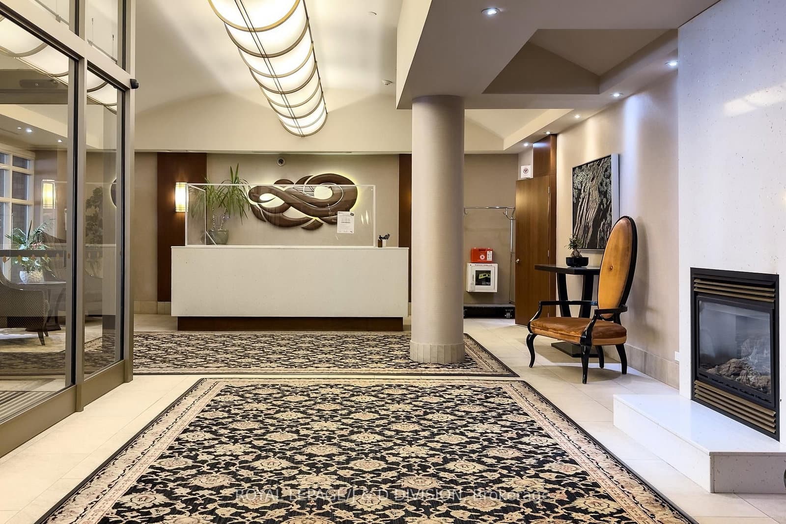 25 George Street, Unit 405 thumbnail 3
