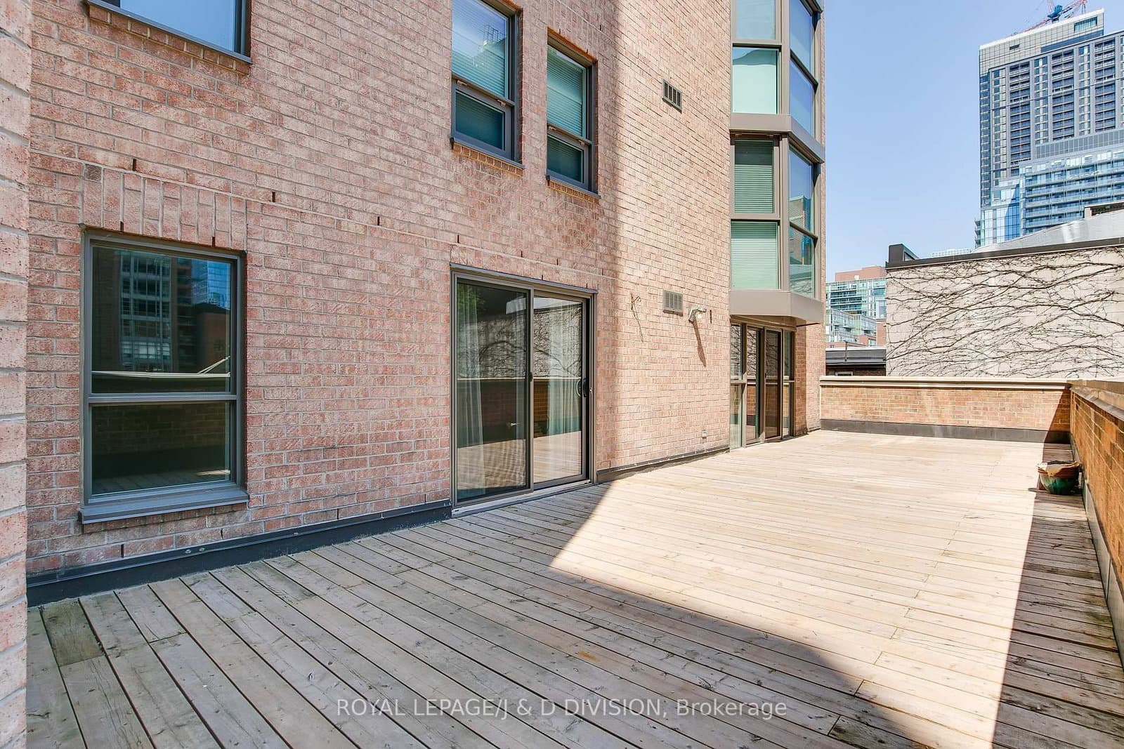 25 George Street, Unit 405 thumbnail 32