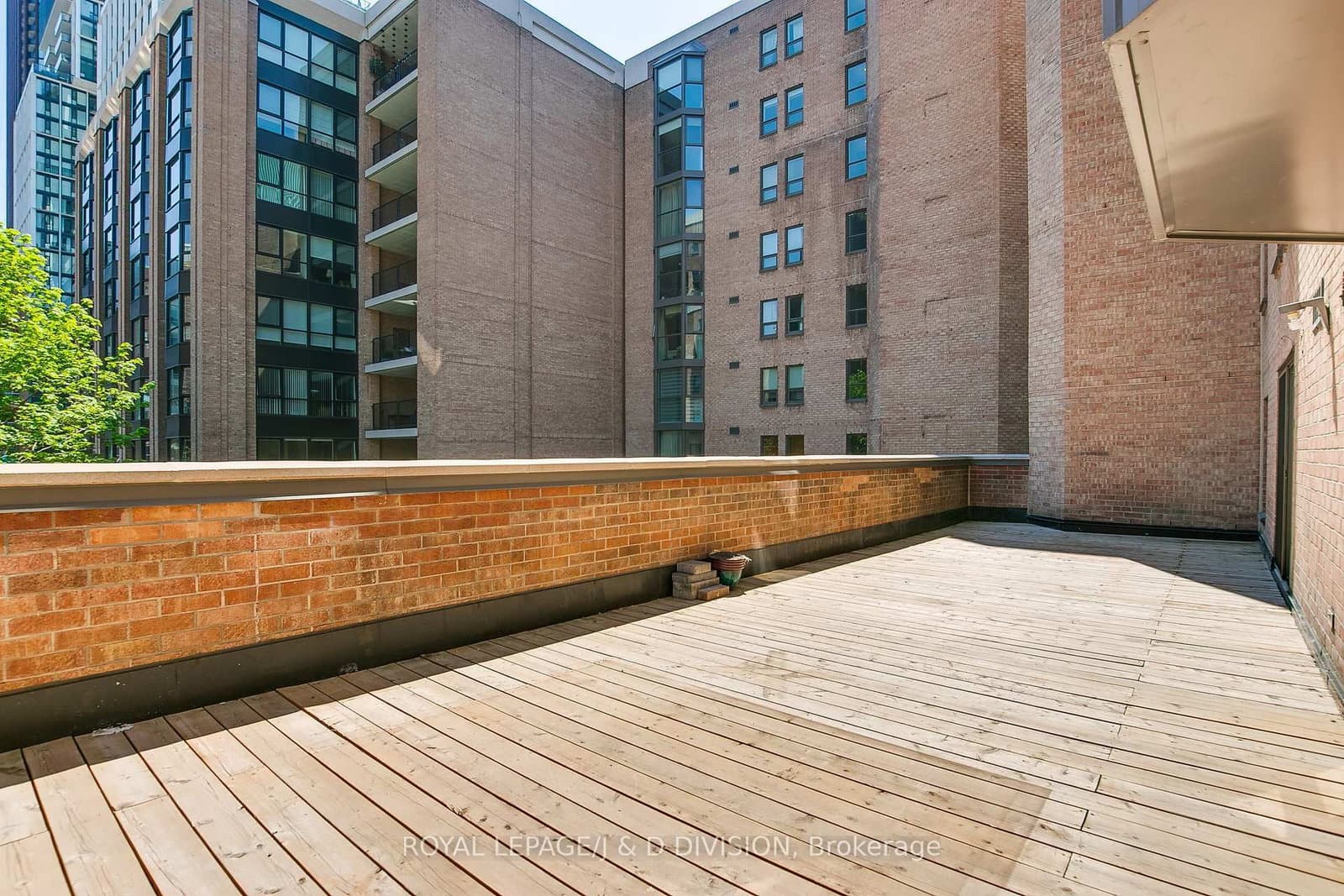 25 George Street, Unit 405 thumbnail 33