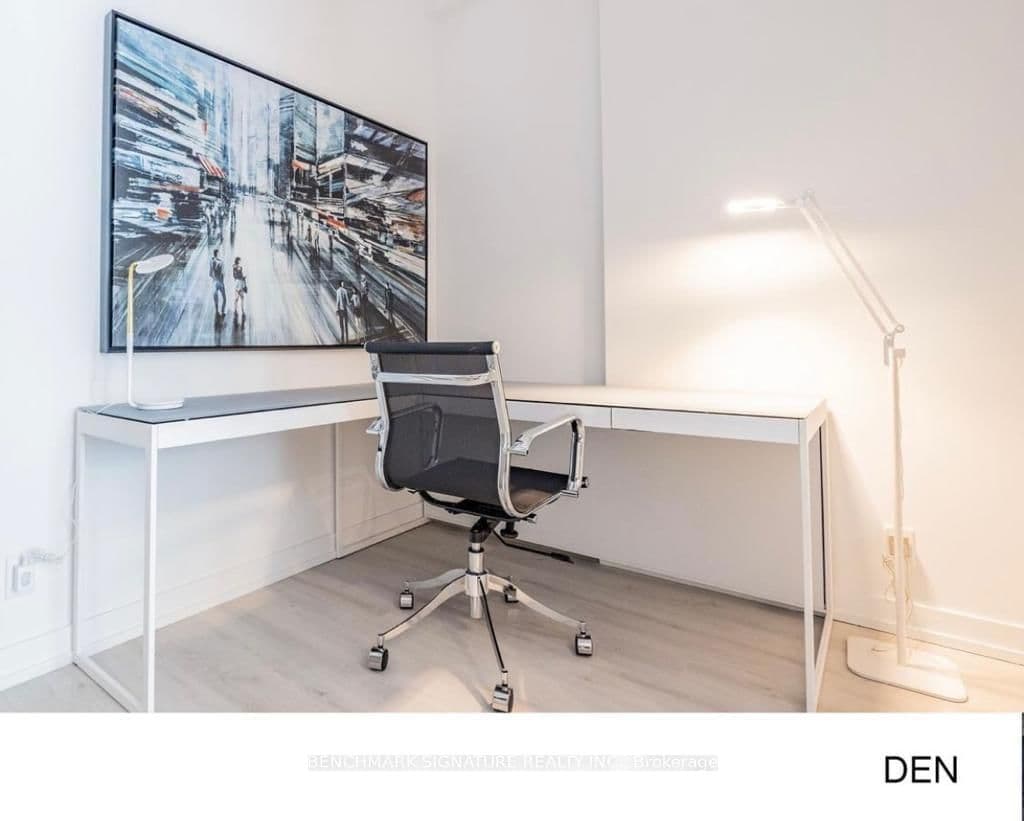 33 Helendale Avenue, Unit 603 thumbnail 18
