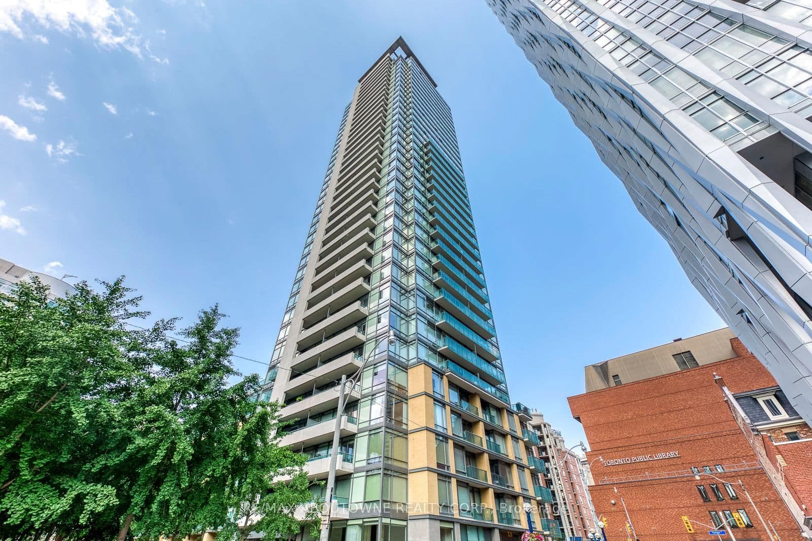 18 Yorkville Avenue, Unit 3204 - Image 1