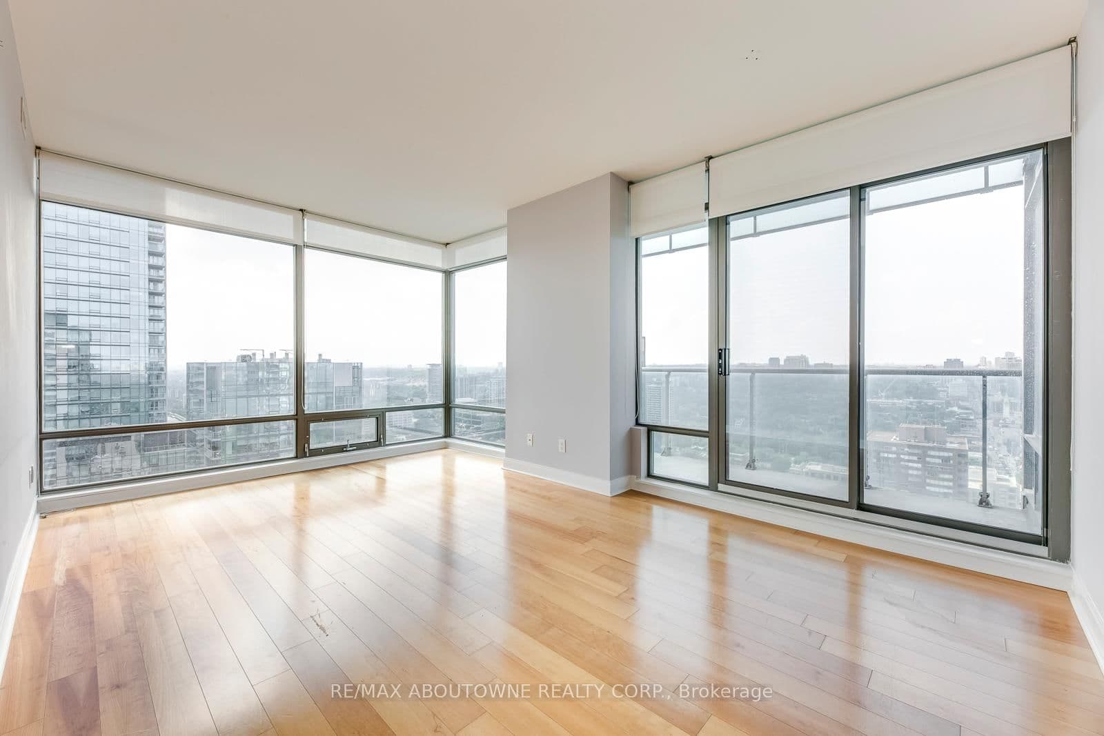 18 Yorkville Avenue, Unit 3204 thumbnail 5