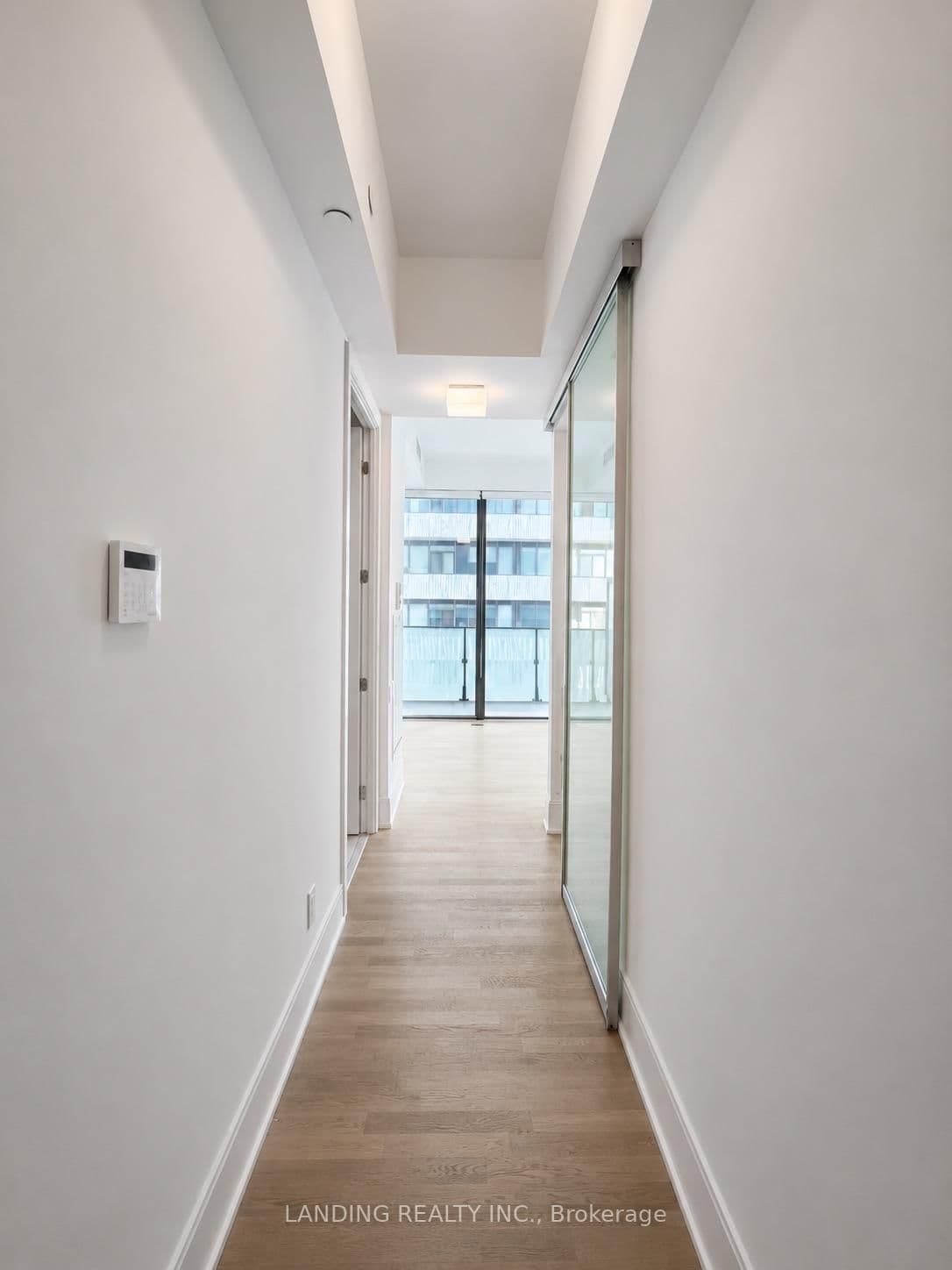 42 Charles Street E, Unit LPH4806 thumbnail 3
