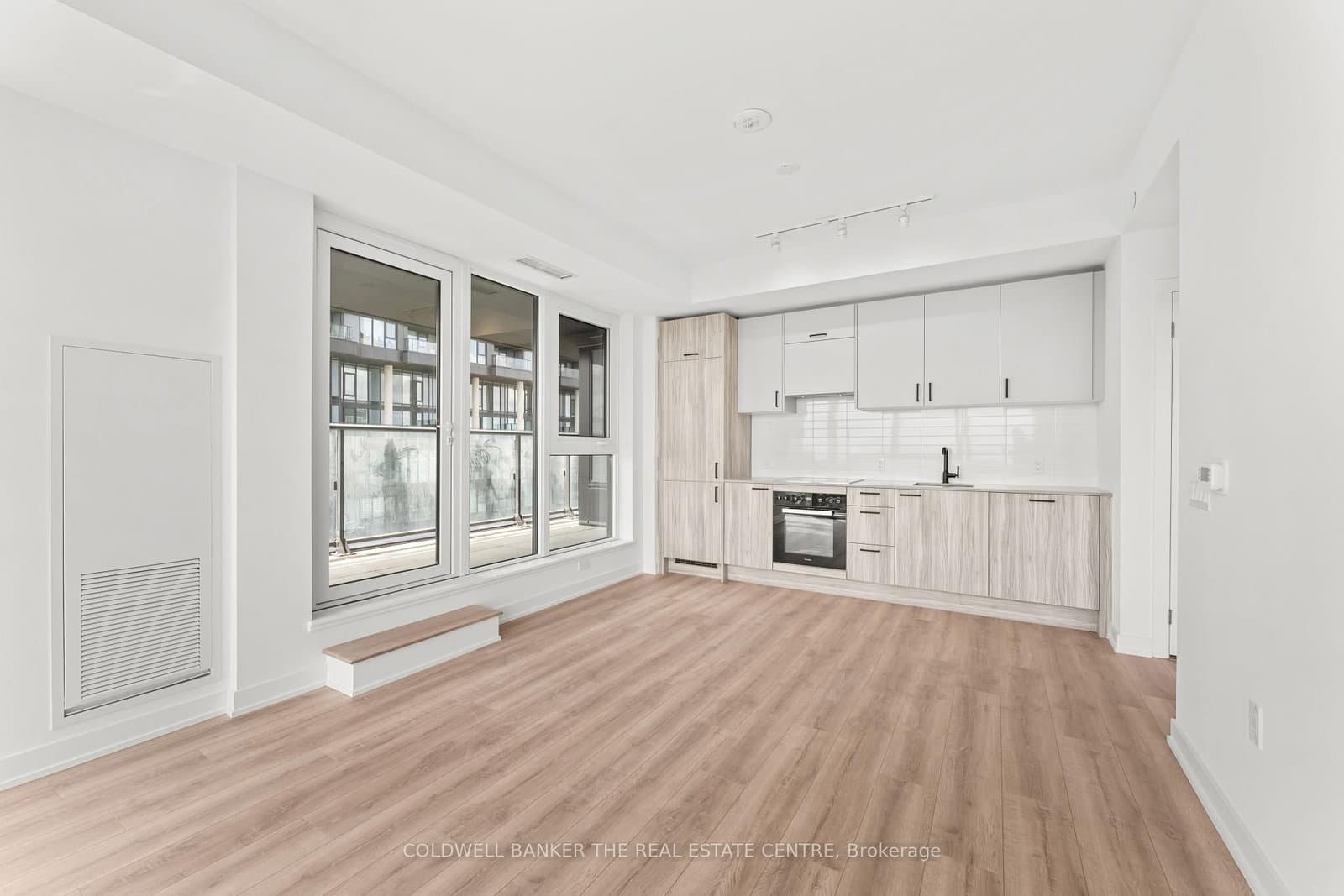 1 Quarrington Lane, Unit 2203 thumbnail 2