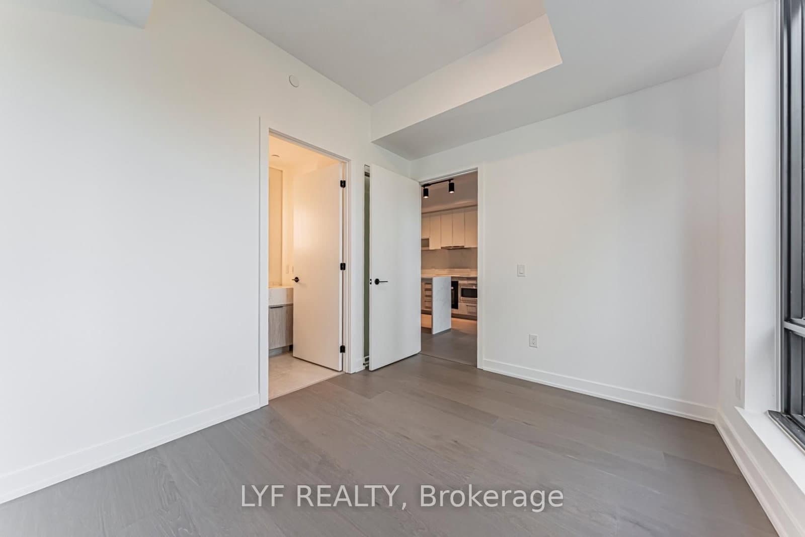 91 Montclair Avenue, Unit 826 thumbnail 13