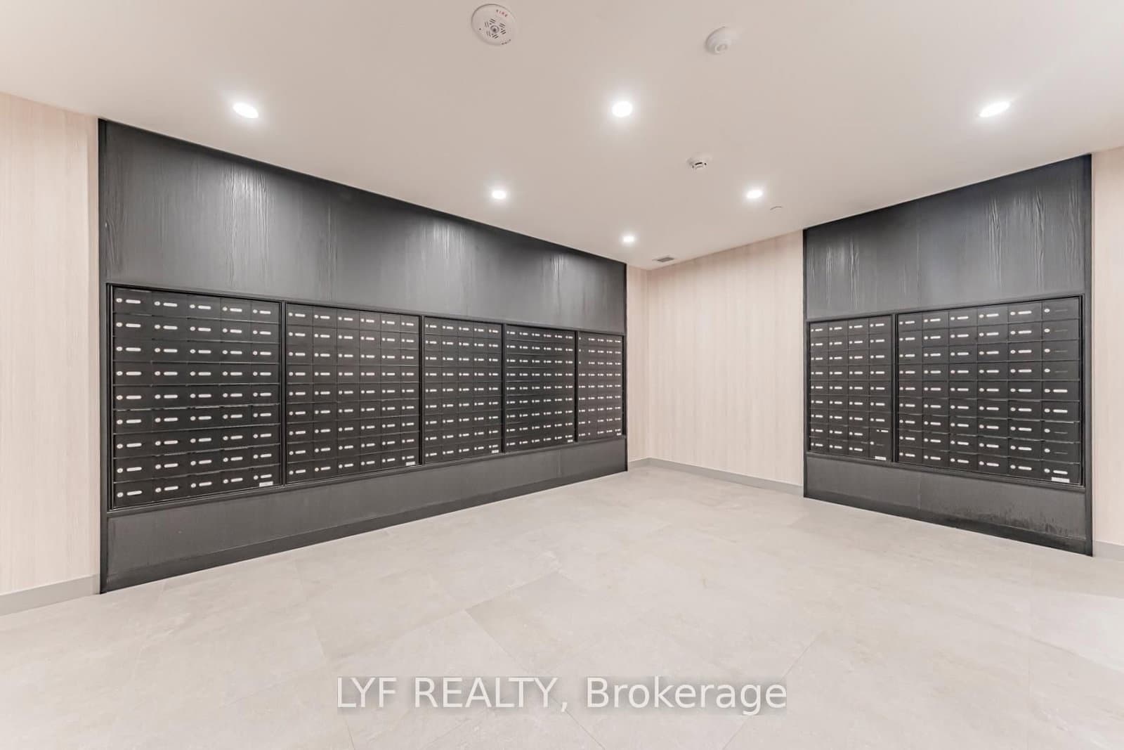 91 Montclair Avenue, Unit 826 thumbnail 25