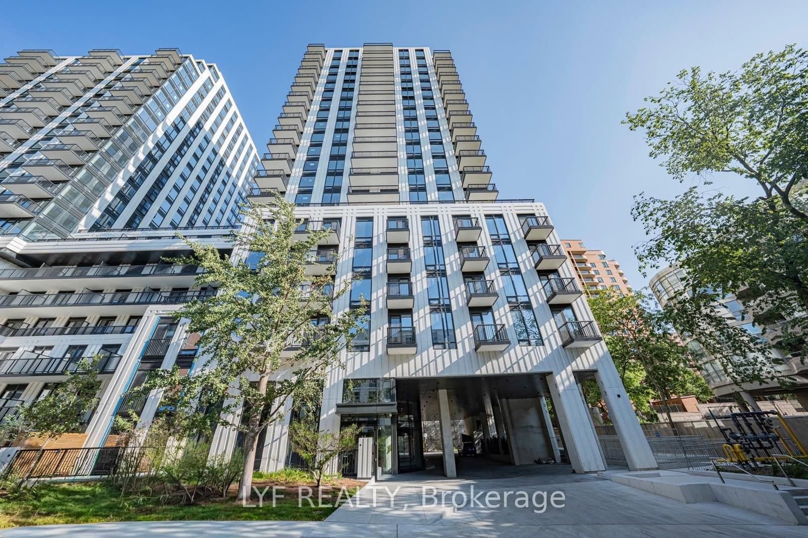91 Montclair Avenue, Unit 826 thumbnail 4