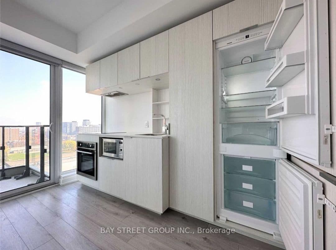 77 Shuter Street, Unit 1707 thumbnail 11