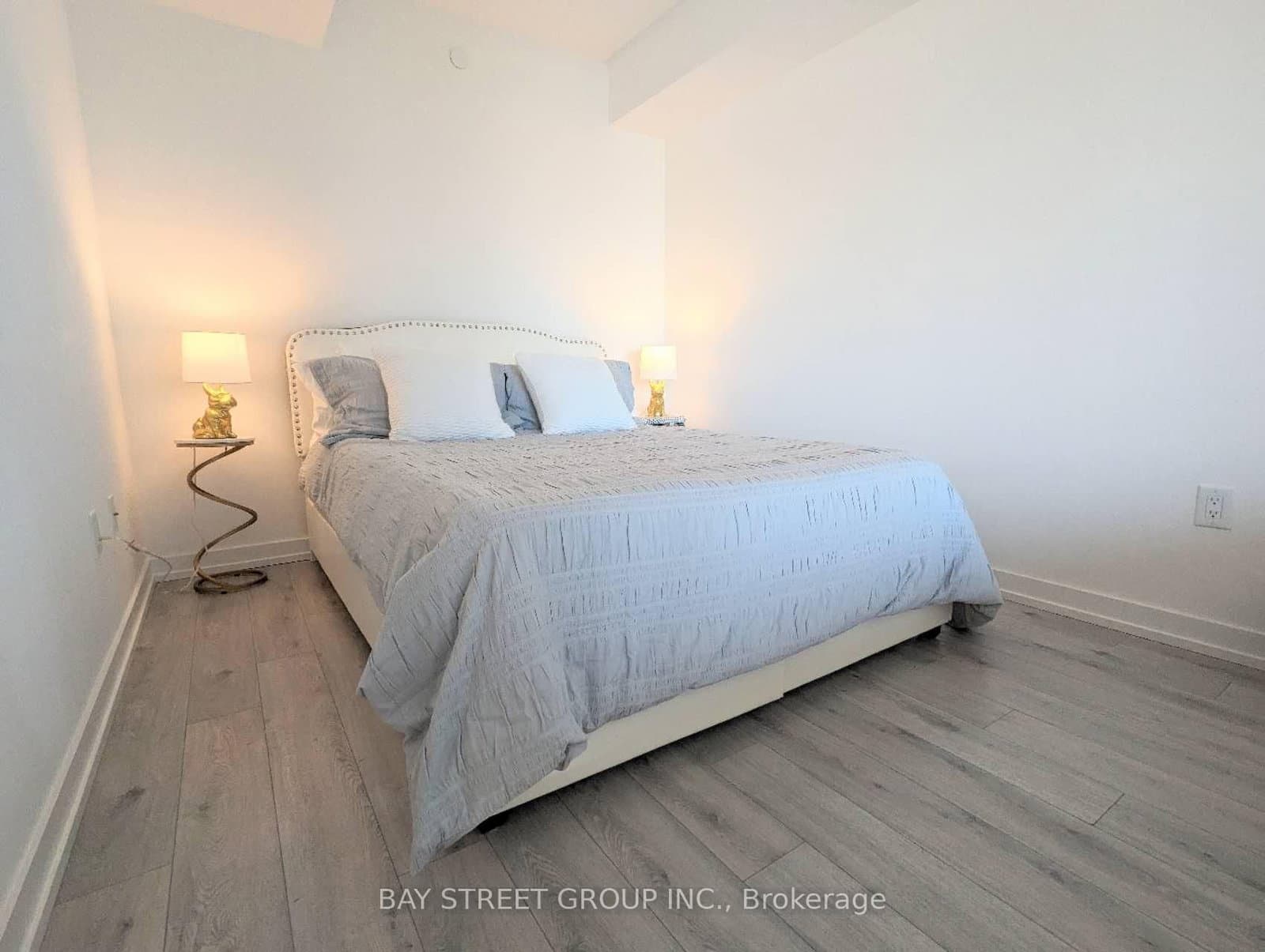 77 Shuter Street, Unit 1707 thumbnail 12